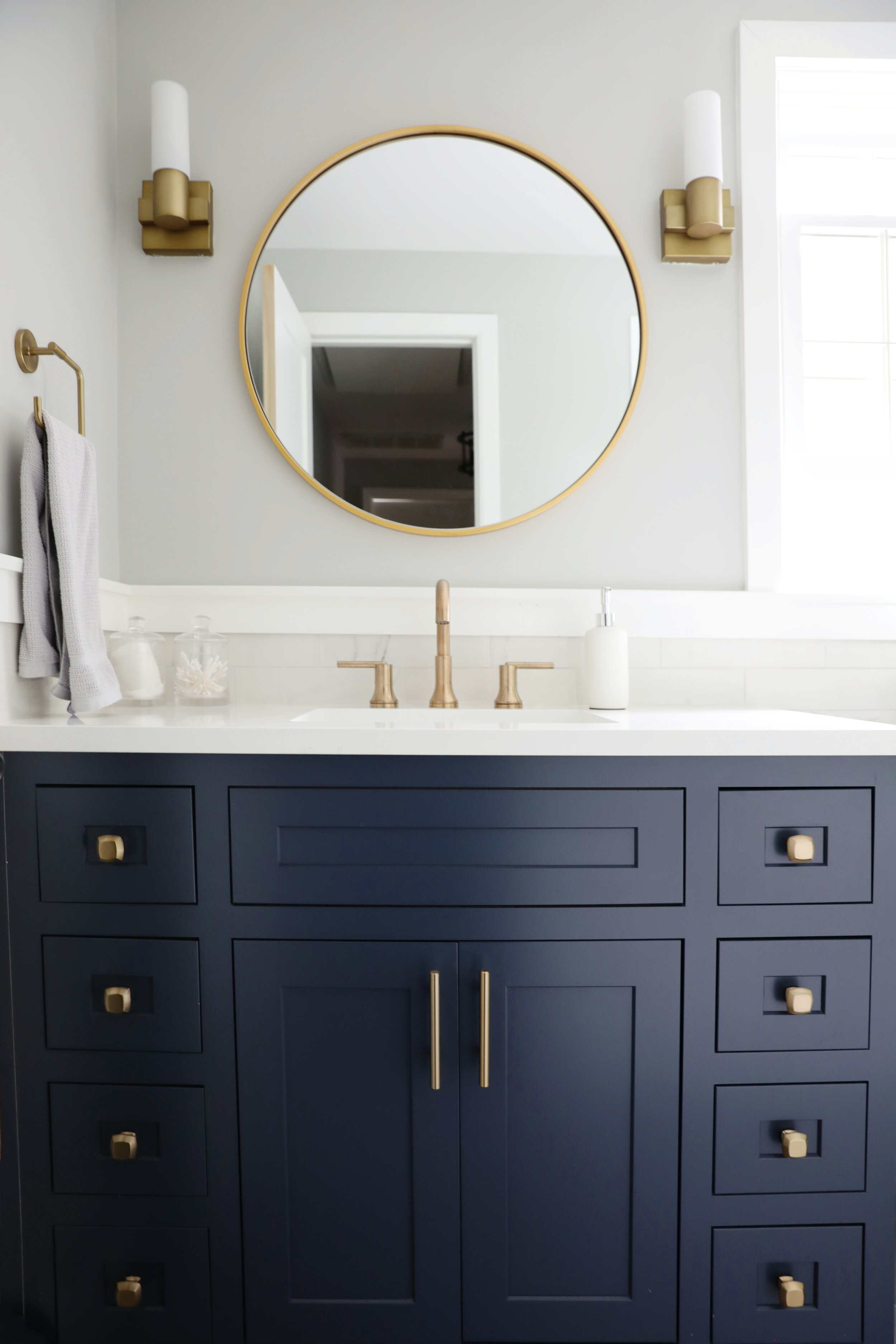  Charleston, SC, Daniel Island, Mount Pleasant, Sullivans Island, Isle of Palms based interiors and lifestyle photographer JENNIFER LAVELLE PHOTOGRAPHY - interior design photographer, exteriors, commercial, brand and business photographer   