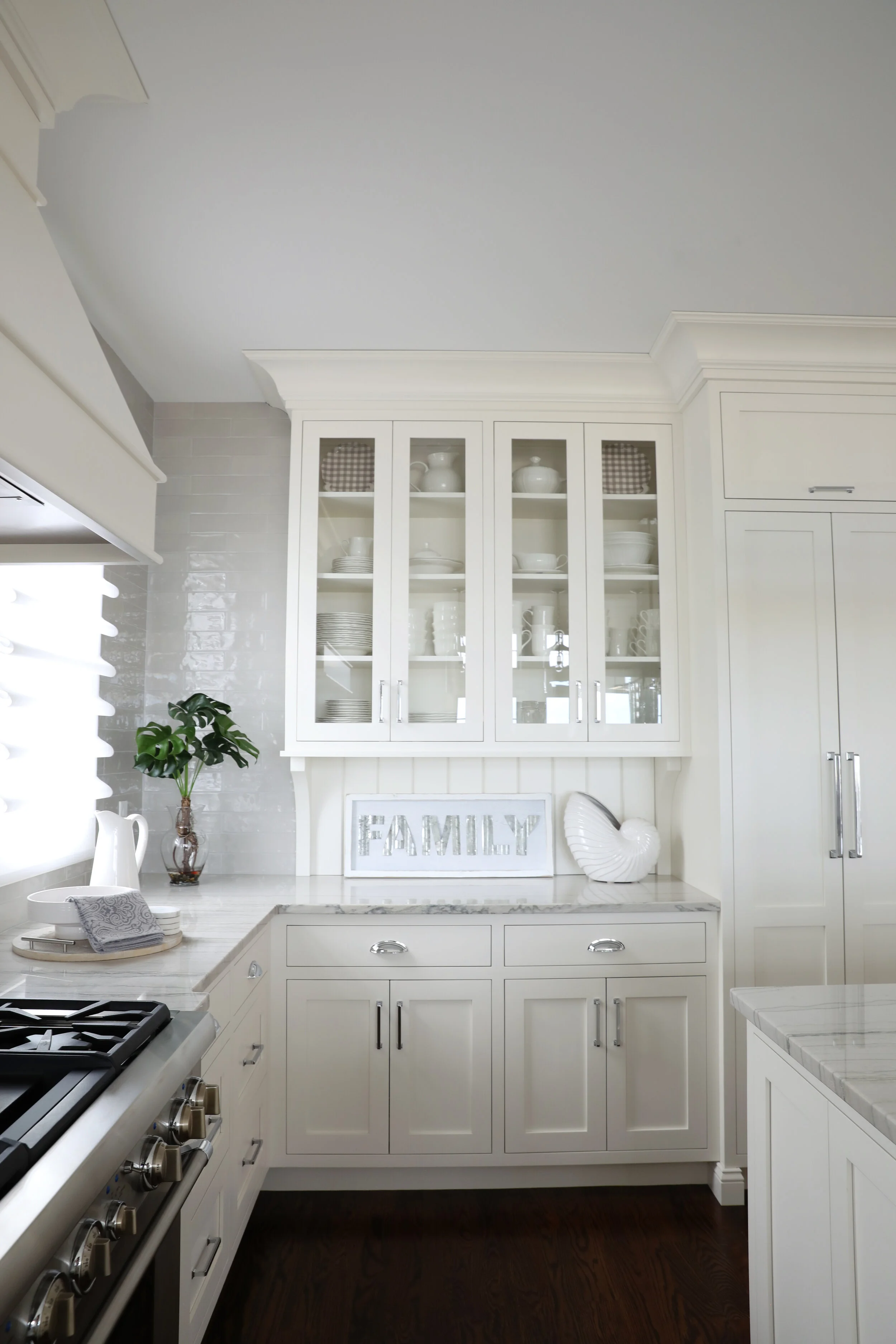  Charleston, SC, Daniel Island, Mount Pleasant, Sullivans Island, Isle of Palms based interiors and lifestyle photographer JENNIFER LAVELLE PHOTOGRAPHY - interior design photographer, exteriors, commercial, brand and business photographer   
