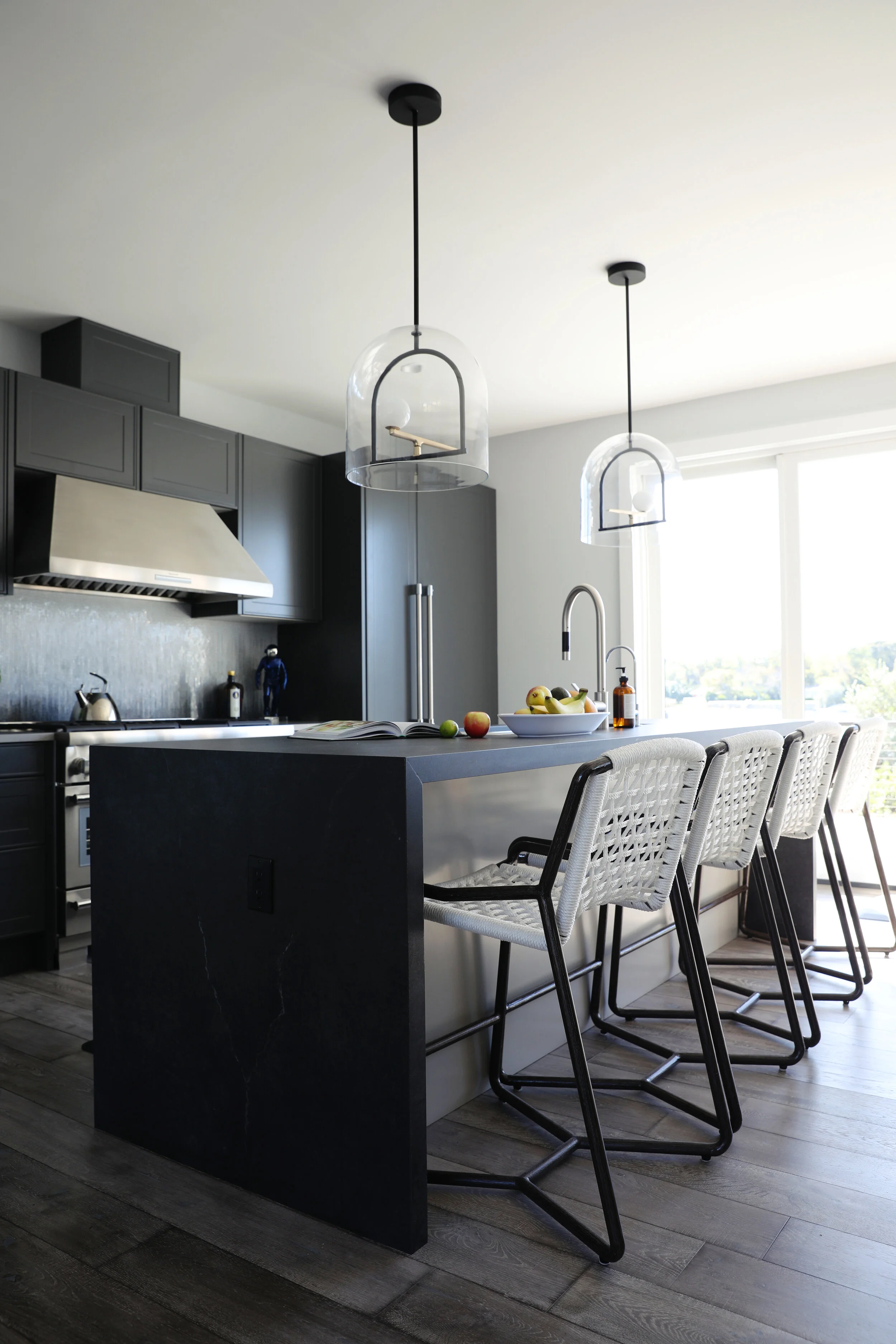  Charleston, SC, Daniel Island, Mount Pleasant, Sullivans Island, Isle of Palms based interiors and lifestyle photographer JENNIFER LAVELLE PHOTOGRAPHY - interior design photographer, exteriors, commercial, brand and business photographer   