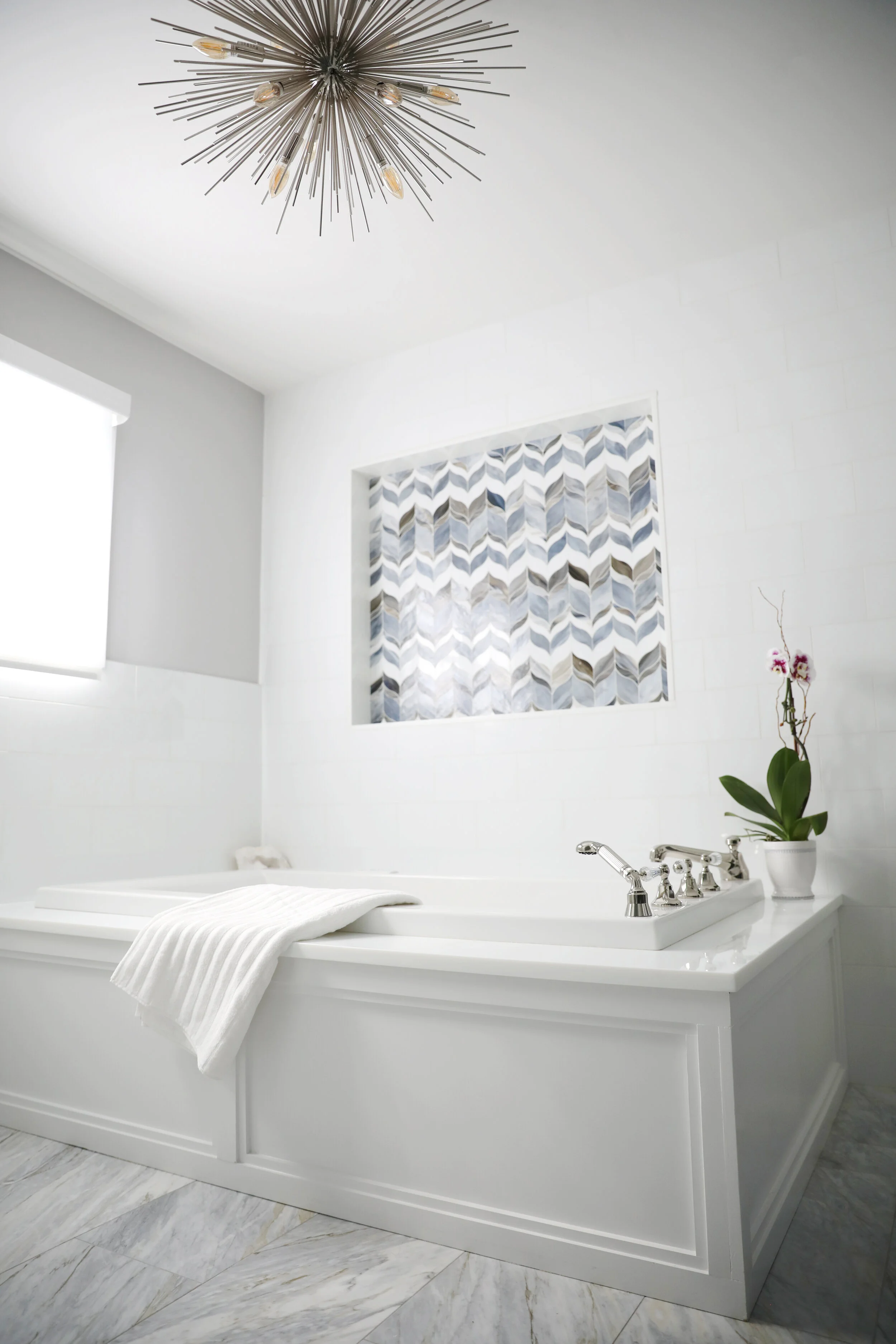  Charleston based lifestyle interior design photographer JENNIFER LAVELLE PHOTOGRAPHY - interiors, exteriors, lifestyle, branding photographer 