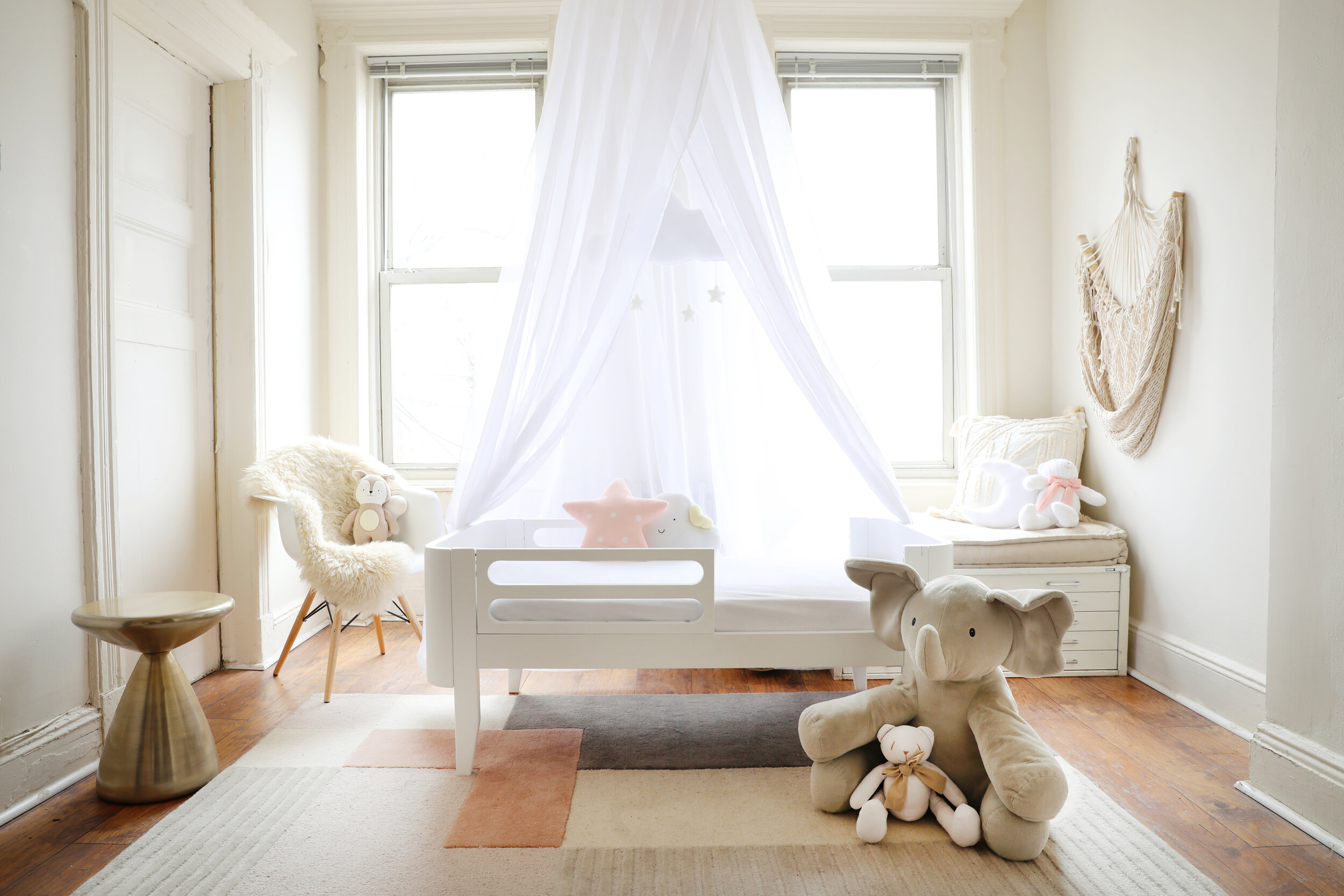 NYC and NJ based lifestyle product photographer, Jennifer Lavelle Photography - Nestig, cribs, modern convertible cribs, baby