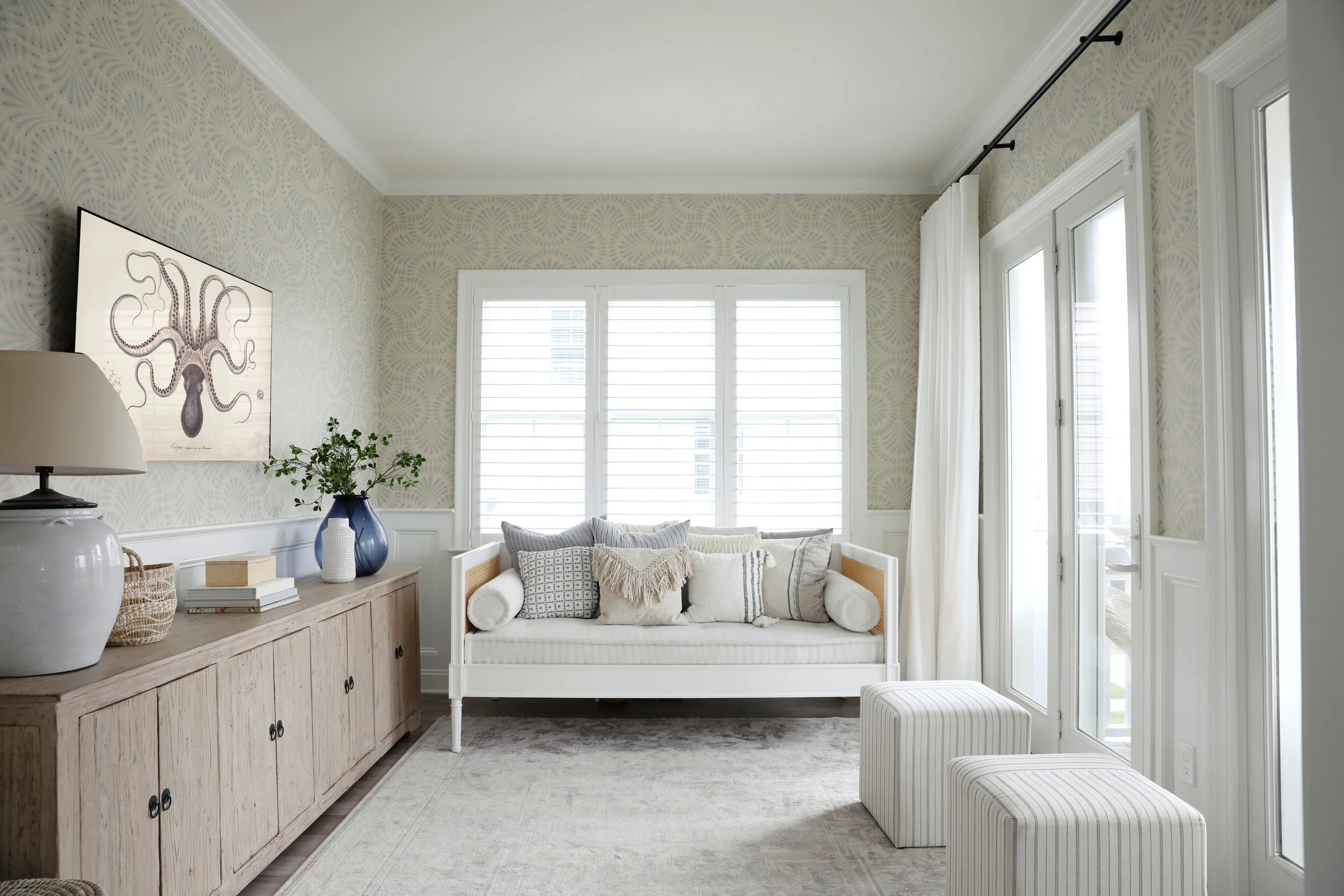  Charleston, SC, Daniel Island, Mount Pleasant, Sullivans Island, Isle of Palms based interiors and lifestyle photographer JENNIFER LAVELLE PHOTOGRAPHY - interior design photographer, exteriors, commercial, brand and business photographer 
