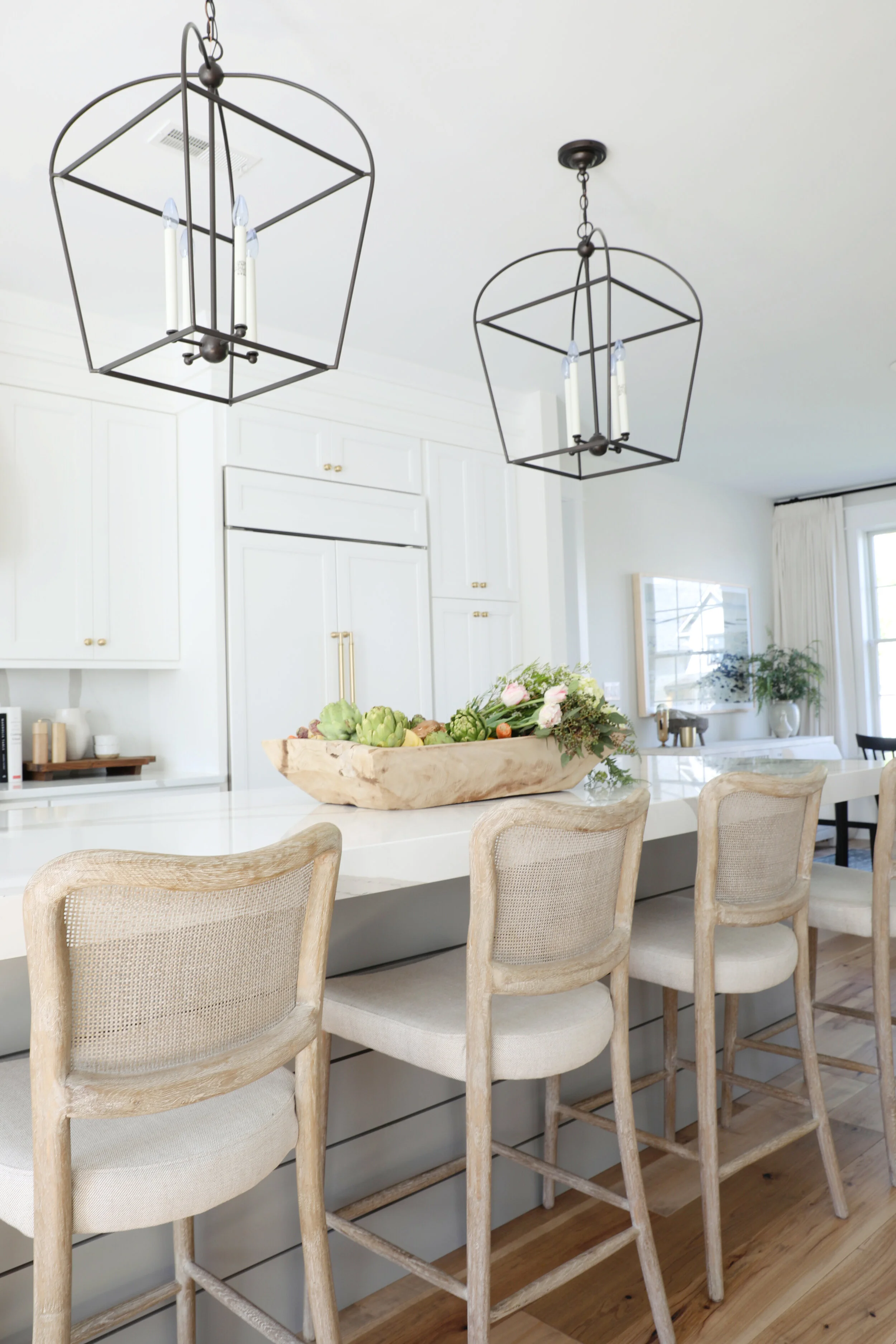  NYC, Charleston, SC, Daniel Island, Mount Pleasant, Sullivans Island, Isle of Palms based interiors and lifestyle photographer JENNIFER LAVELLE PHOTOGRAPHY - interior design photographer, exteriors, commercial, brand and business photographer 