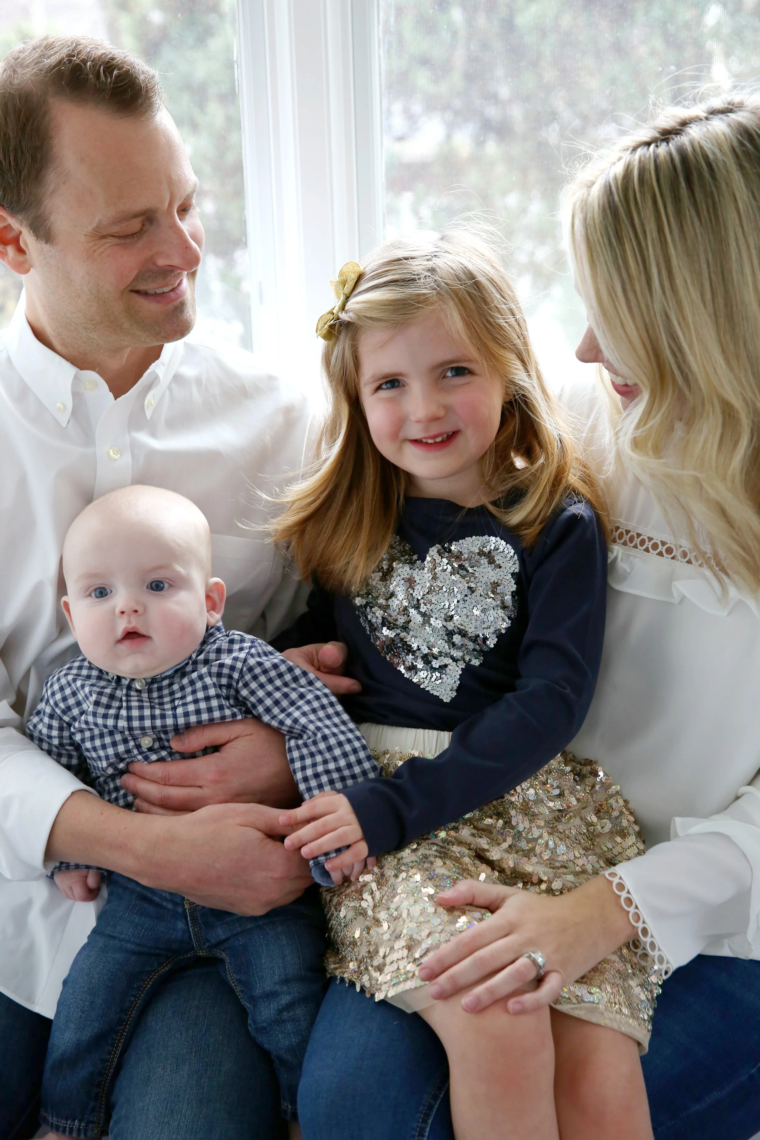  Charleston-based Child and Family Photographer, Daniel Island, Mount Pleasant, Old Village Downtown Charleston, kid photography, family photography, mini sessions, FALL MINI Sessions, baby photography, newborn photography, Charleston Newborn, Charle