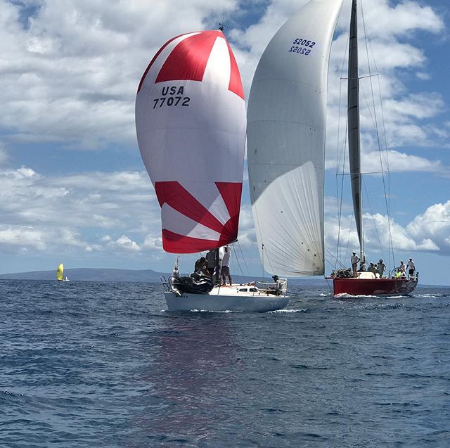 Race 2 finish looks like an A fleet win for Olson30 Lele. #isthatatp52behindyou #lycjuniorsailingteam #maui #saillyc