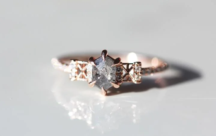 09_engagement_hexagon_snowflake_720x.jpg