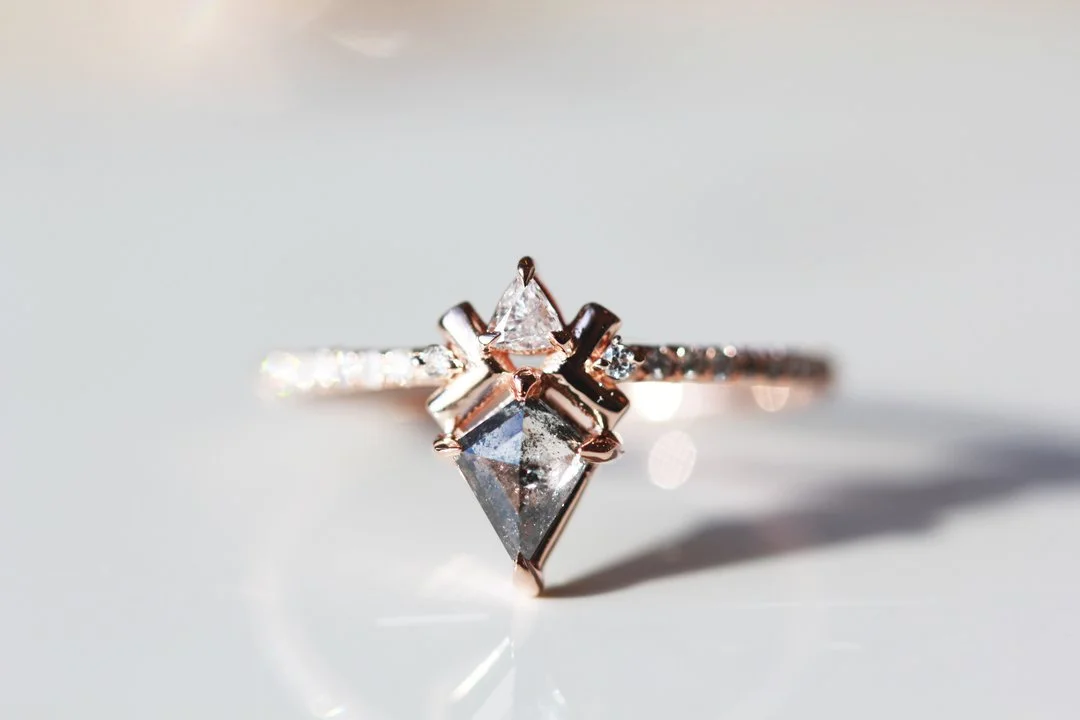 09_engagement_kite_1080x.jpg