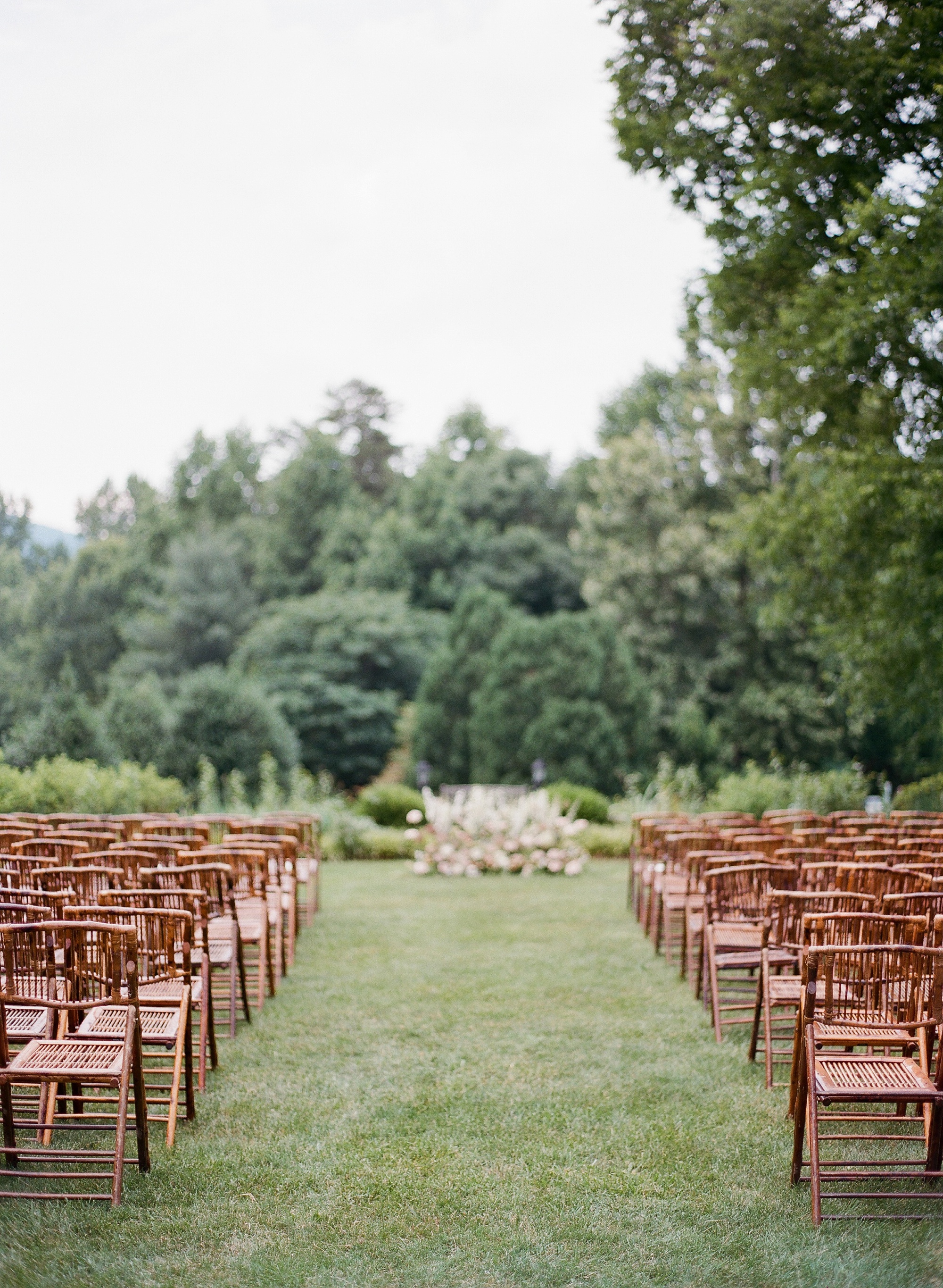 elisa-bricker-charlottesville-virginia-wedding-photographer-clifton-summer012.jpg