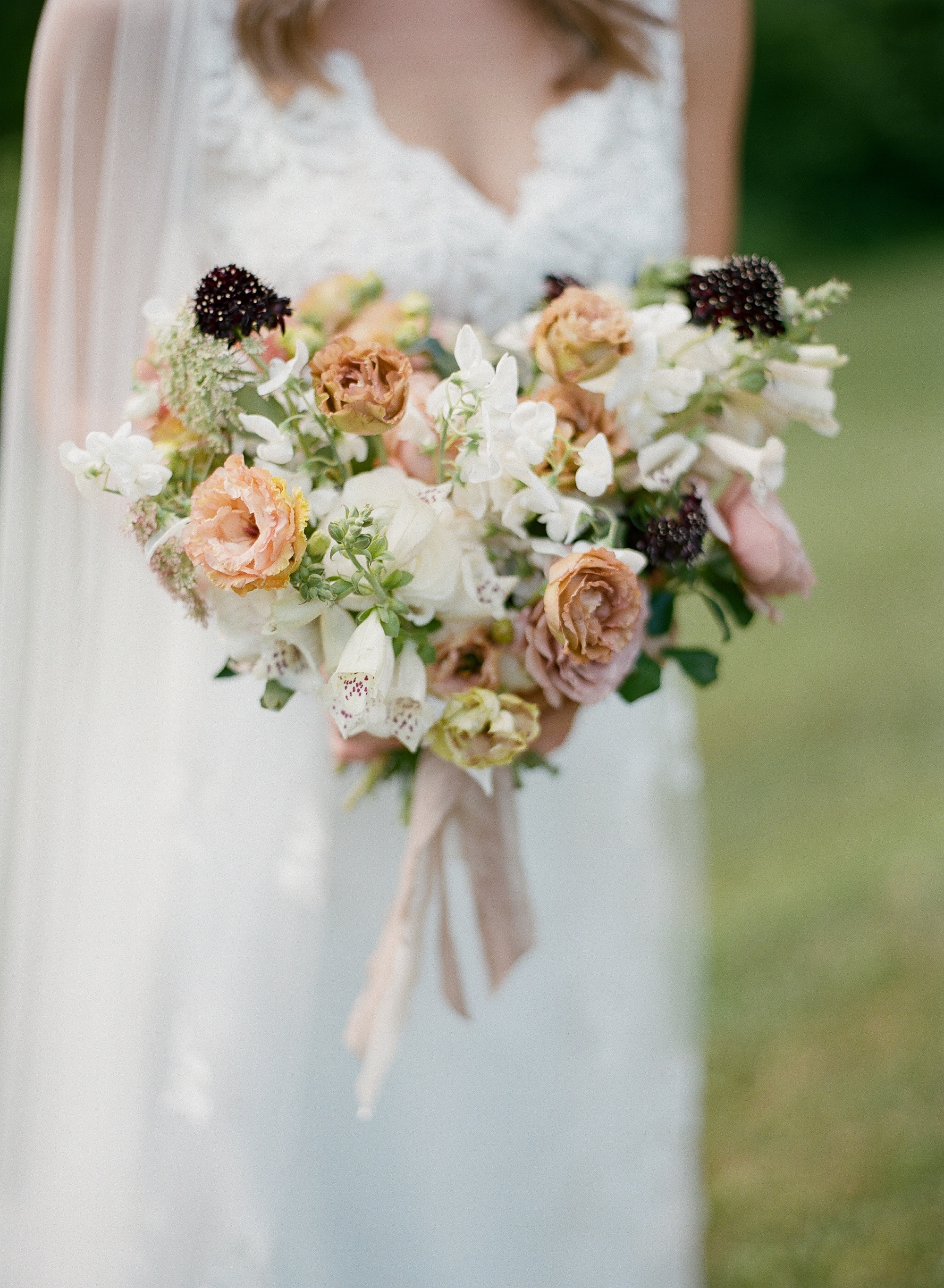 elisa-bricker-charlottesville-virginia-wedding-photographer-clifton-summer062.jpg