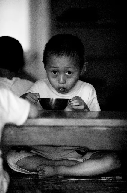 north Korean children receive soya milk