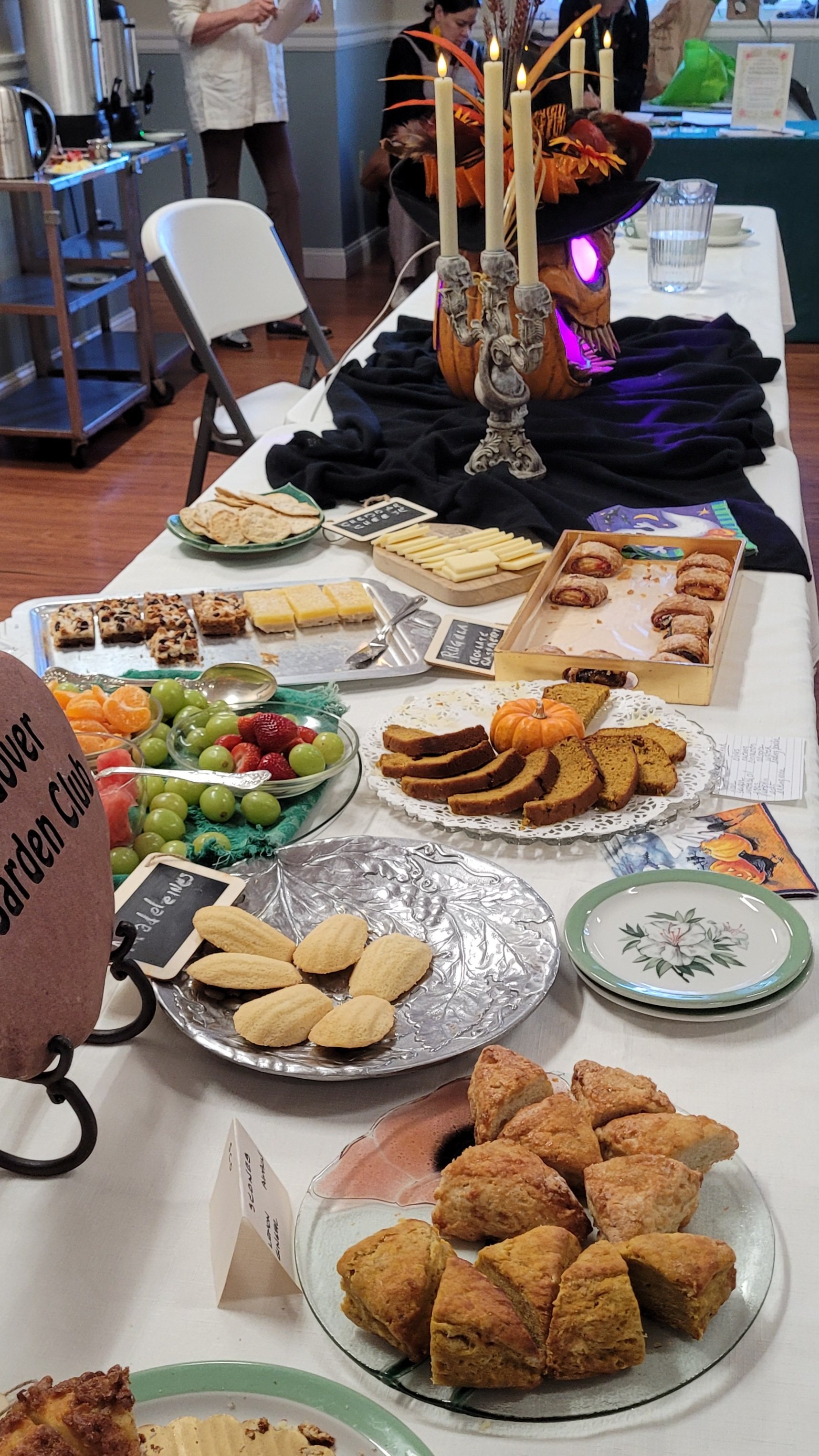  Refreshments table 