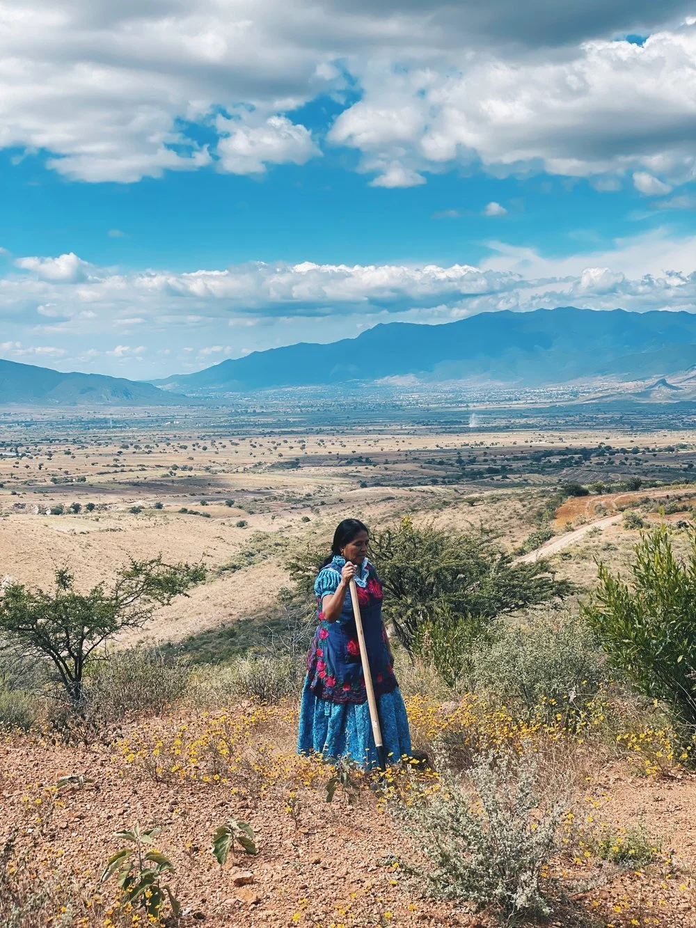 Mujeres del barro rojo