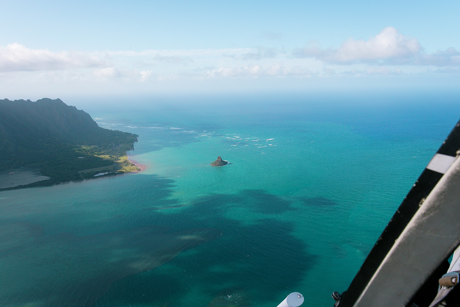 Oahu, Hawaii doors off helicopter tour