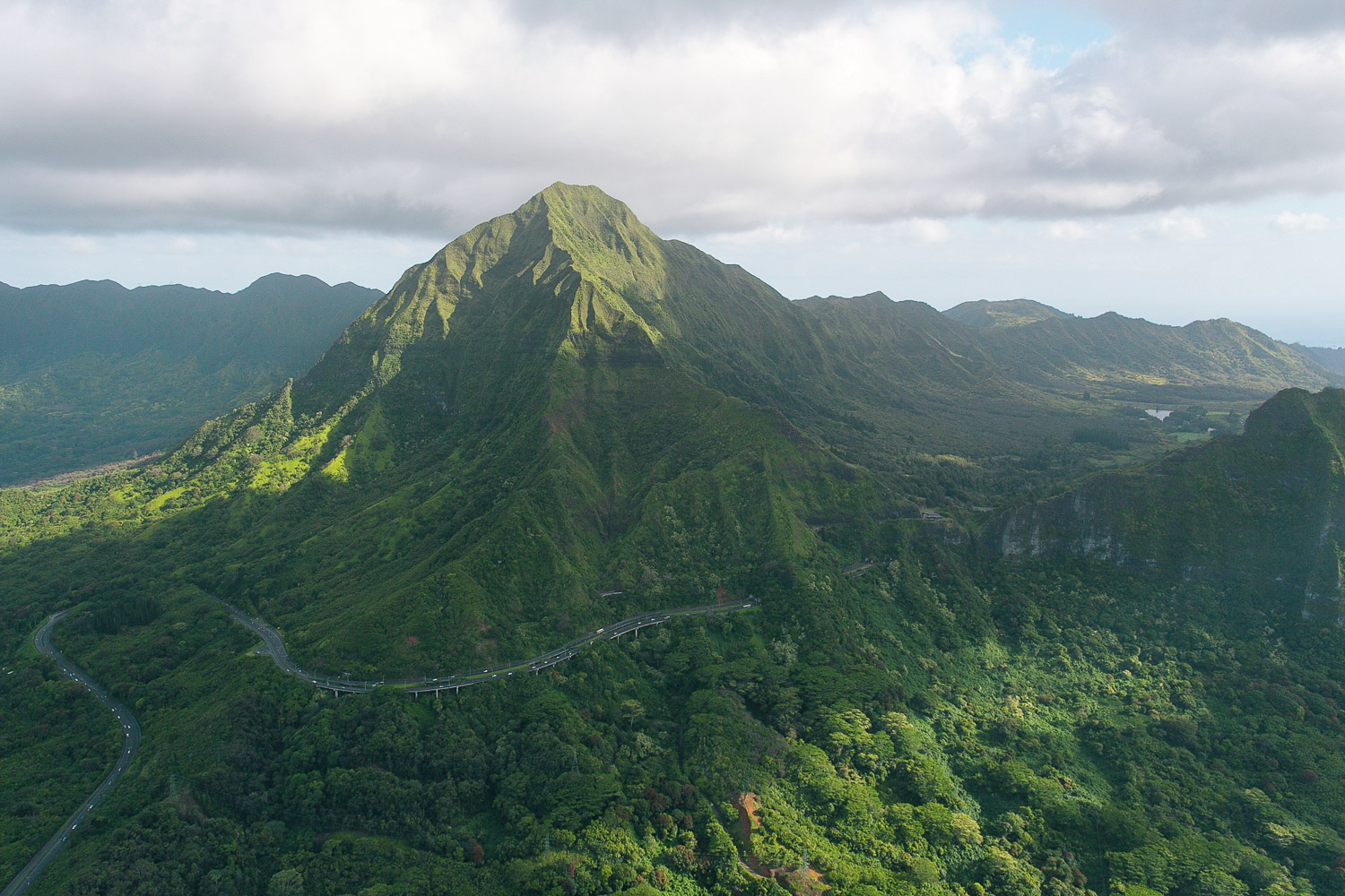 The Ko'olau Mountains on Oahu, Hawaii