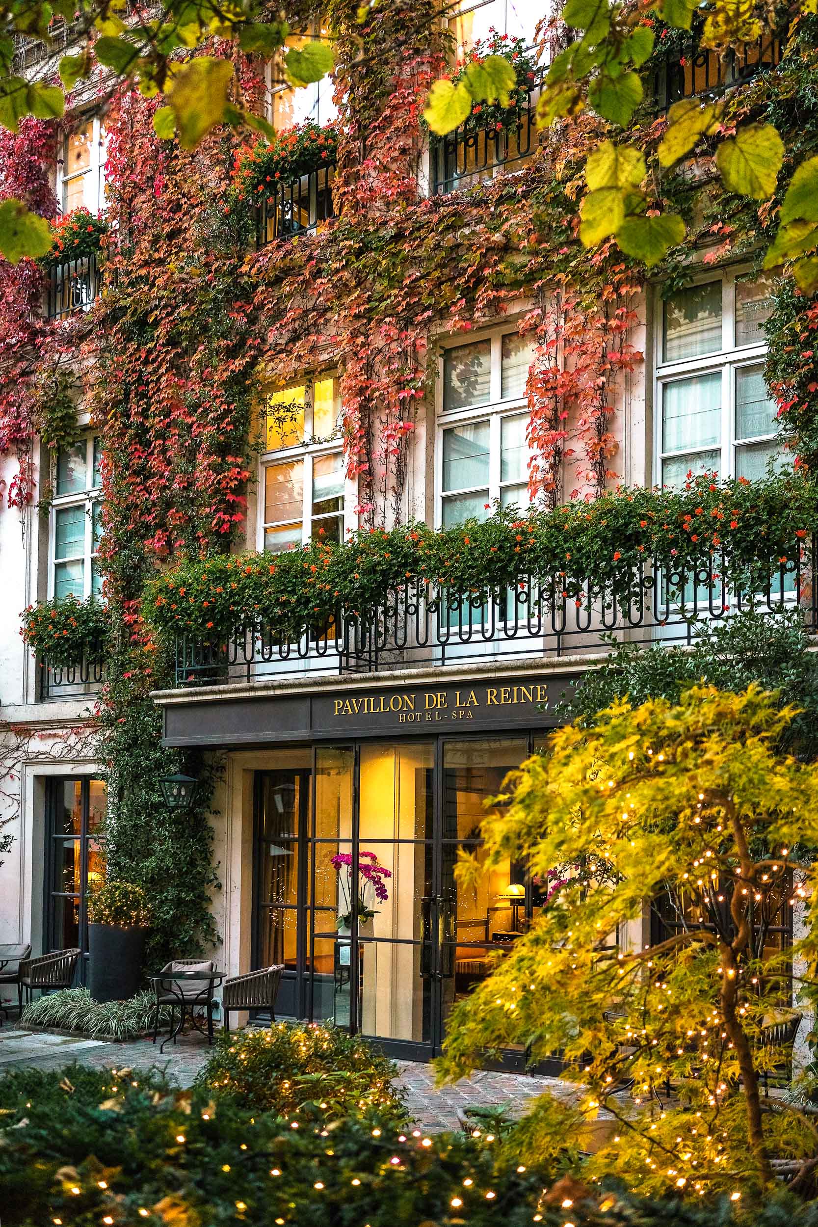 The best place to stay in Paris: Pavillon de la Reine