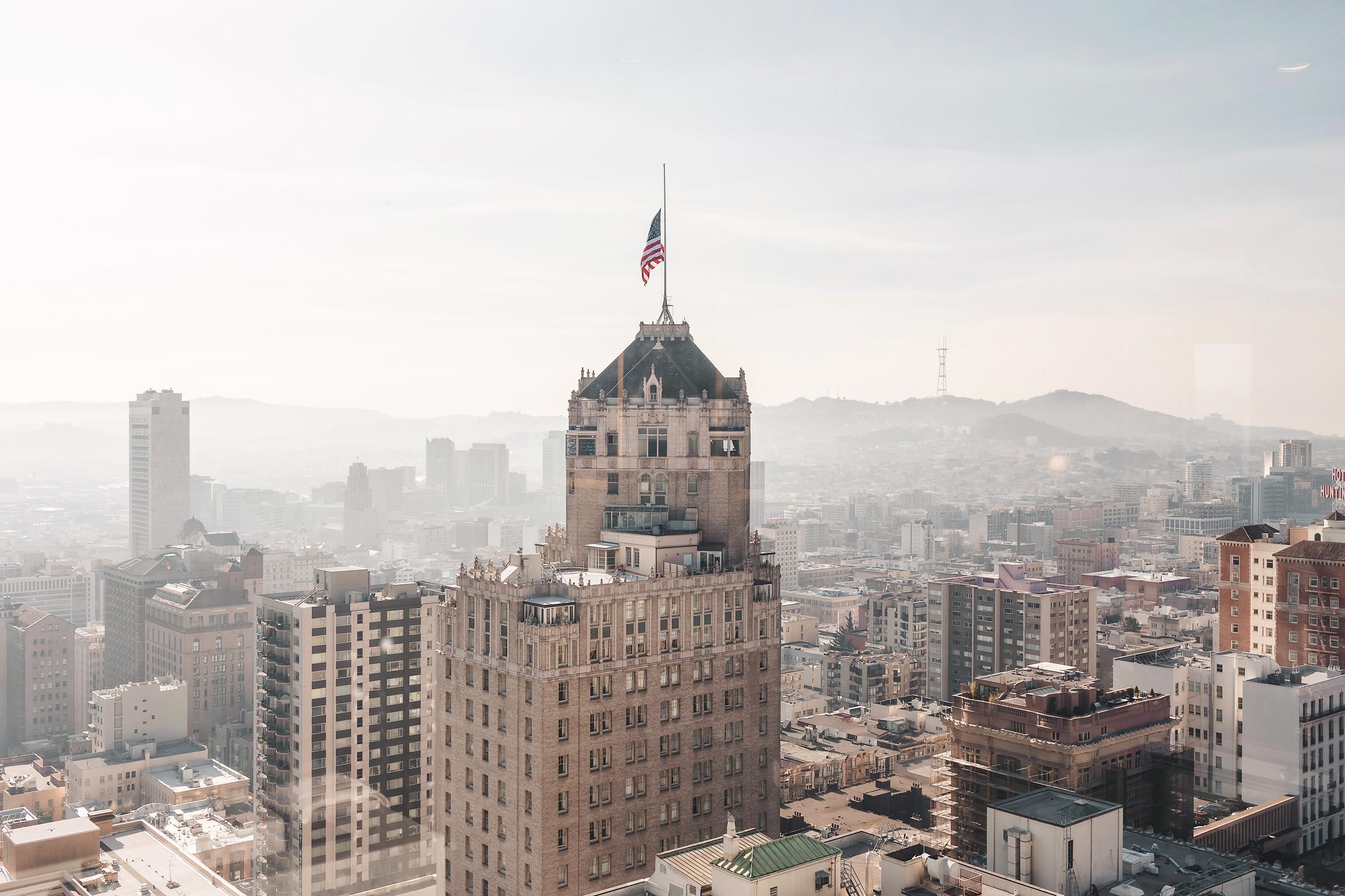 Jaw-dropping 270-degree views of San Francisco from the Fairmont San Francisco