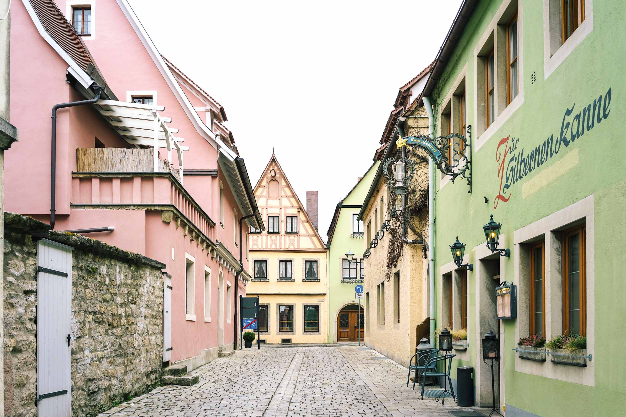 How to get to Rothenburg from Frankfurt