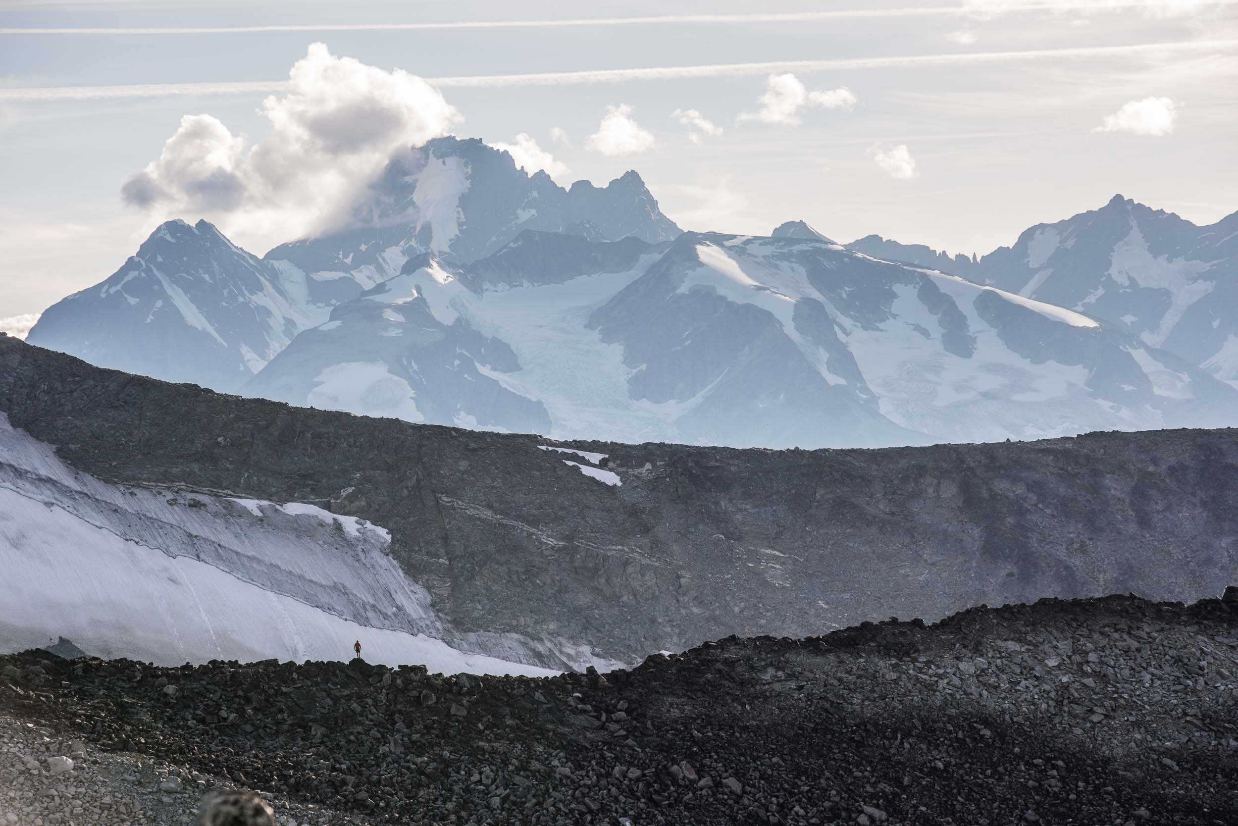 View of Coast Mountains from plateau above Wilderness Lake. Credit: Destination BC/Kari Medig