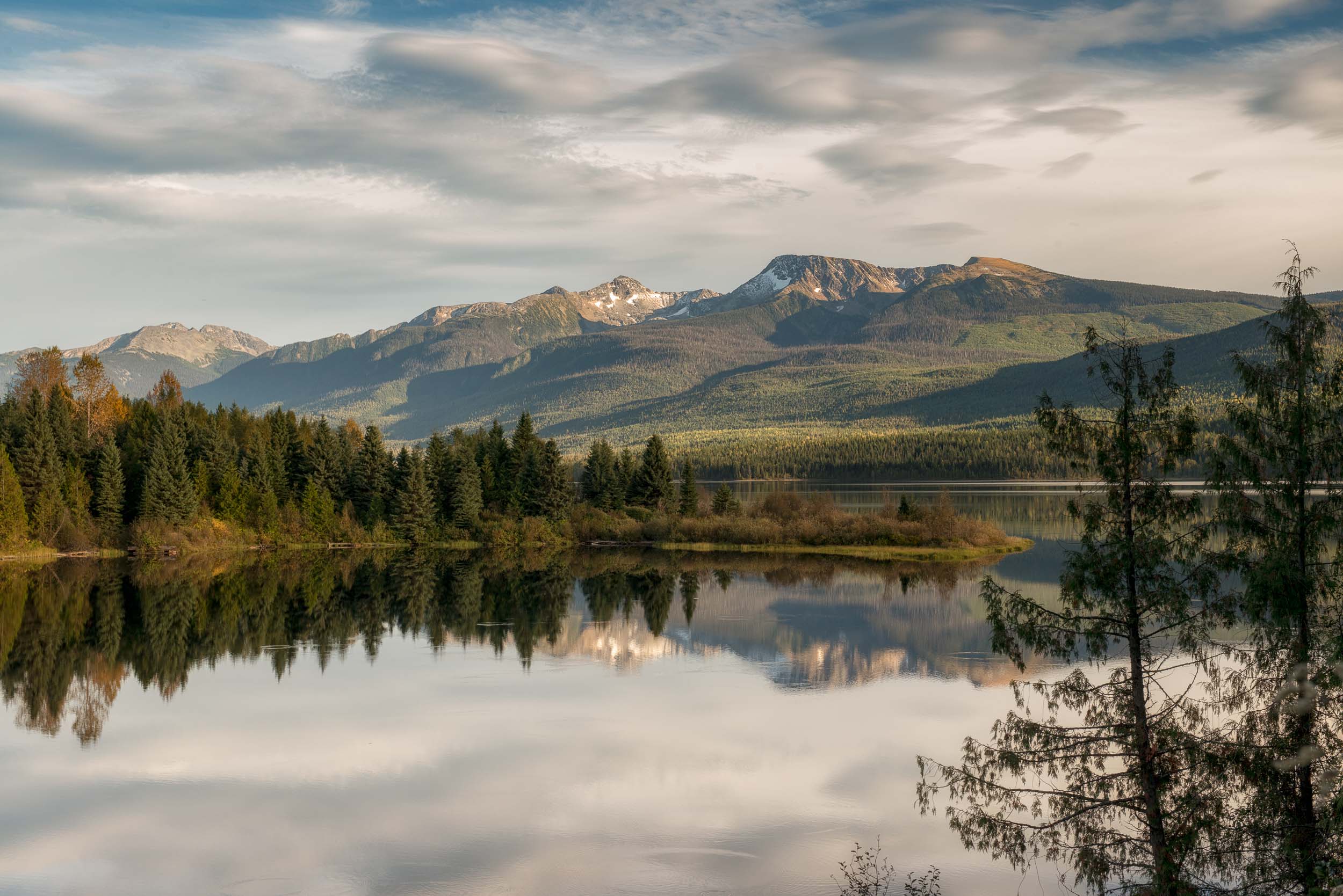 Crooked Lake Resort in the Cariboo Mountain range. Credit: Destination BC/Michael Bednar