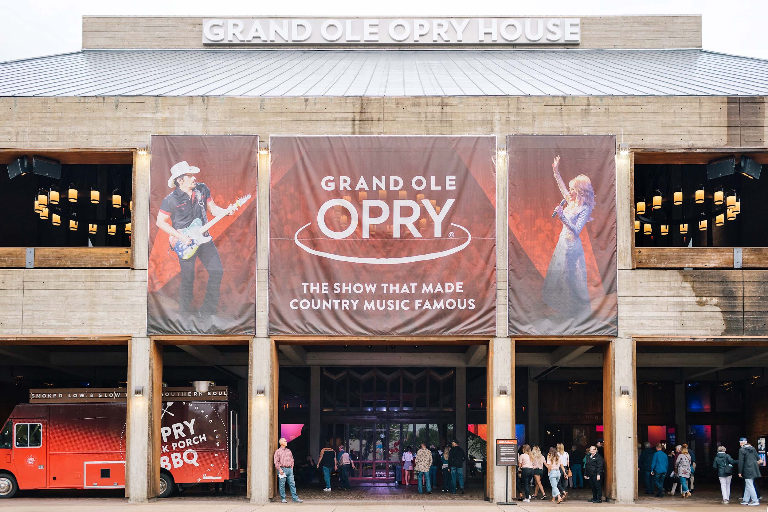 Grand Ole Opry, the show that made country music famous!