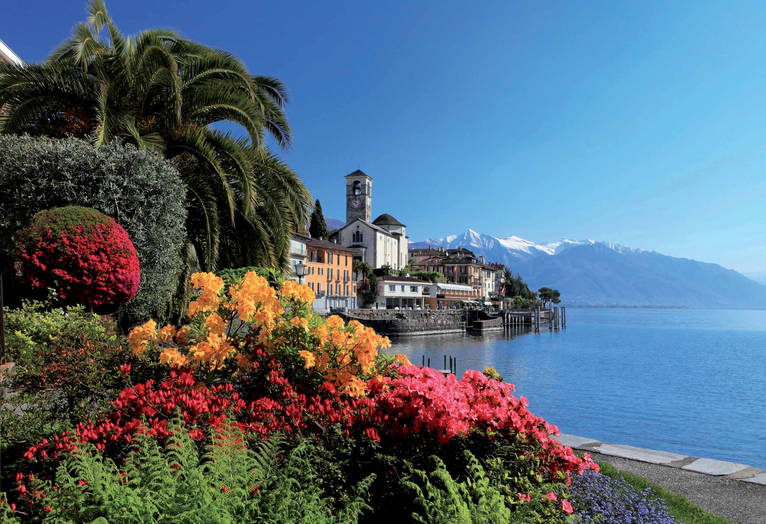 Lake promenade in Brissago. Copyright by Ticino Turismo