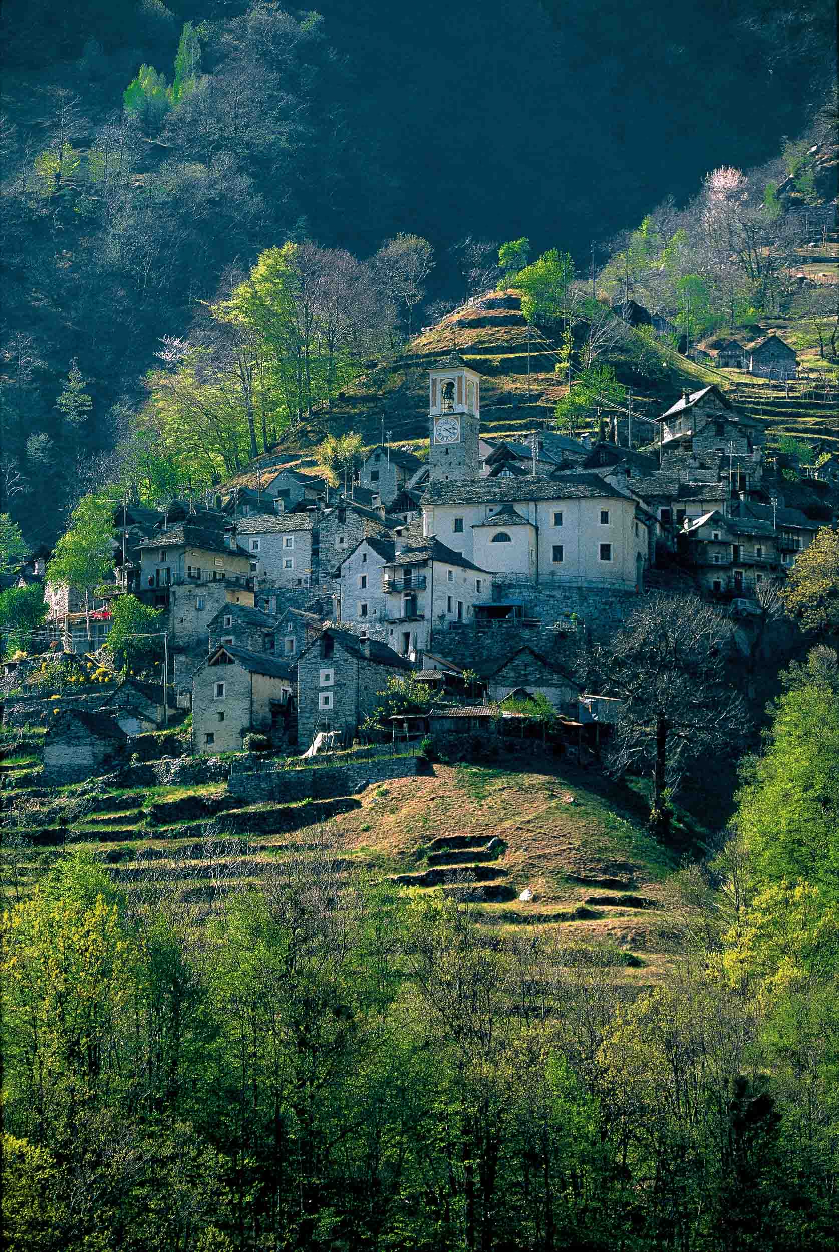 Corippo in the Versasca Valley, one of the most picturesque villages in the Ticino. Copyright by: Switzerland Tourism