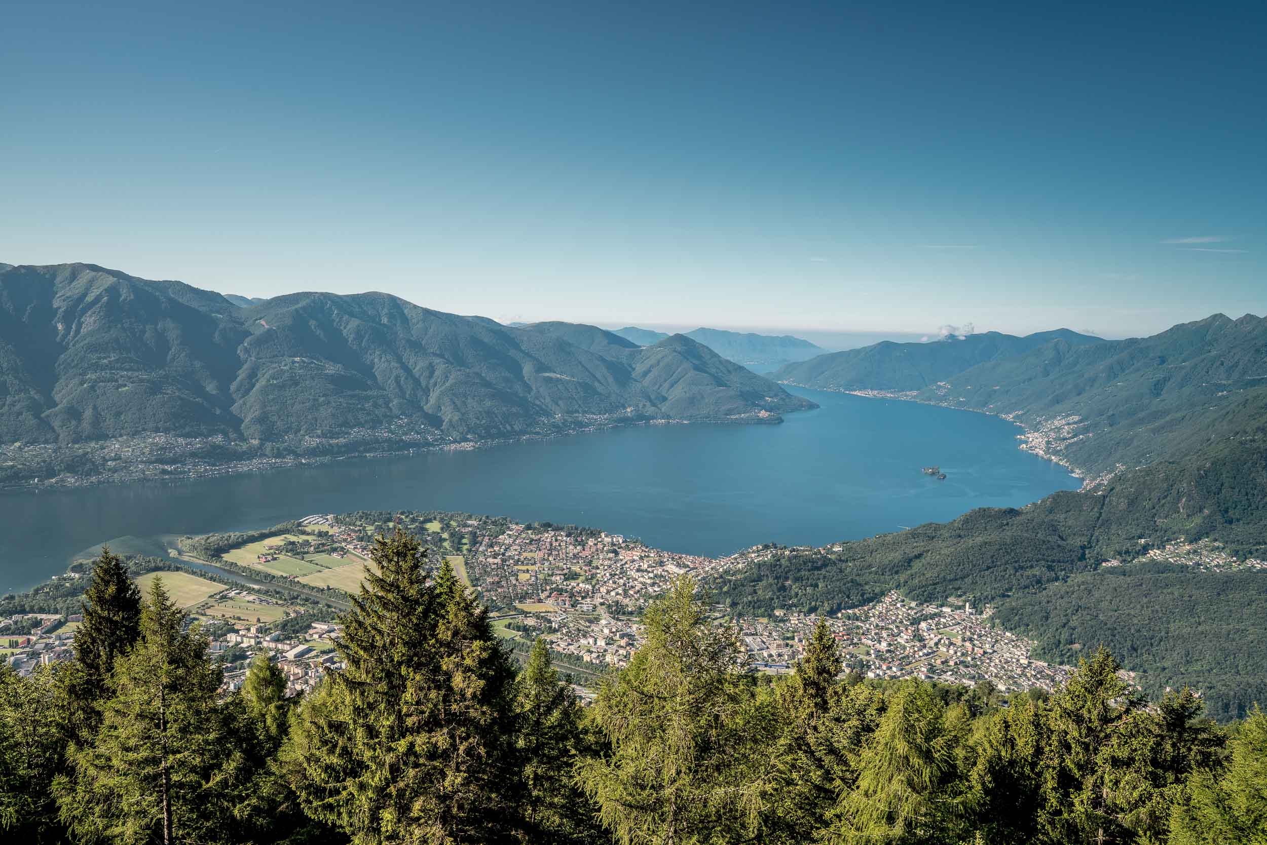 View from the Cardada observation deck of Lake Maggiore Ascona and the Brissago Islands. Copyright by: Switzerland Tourism