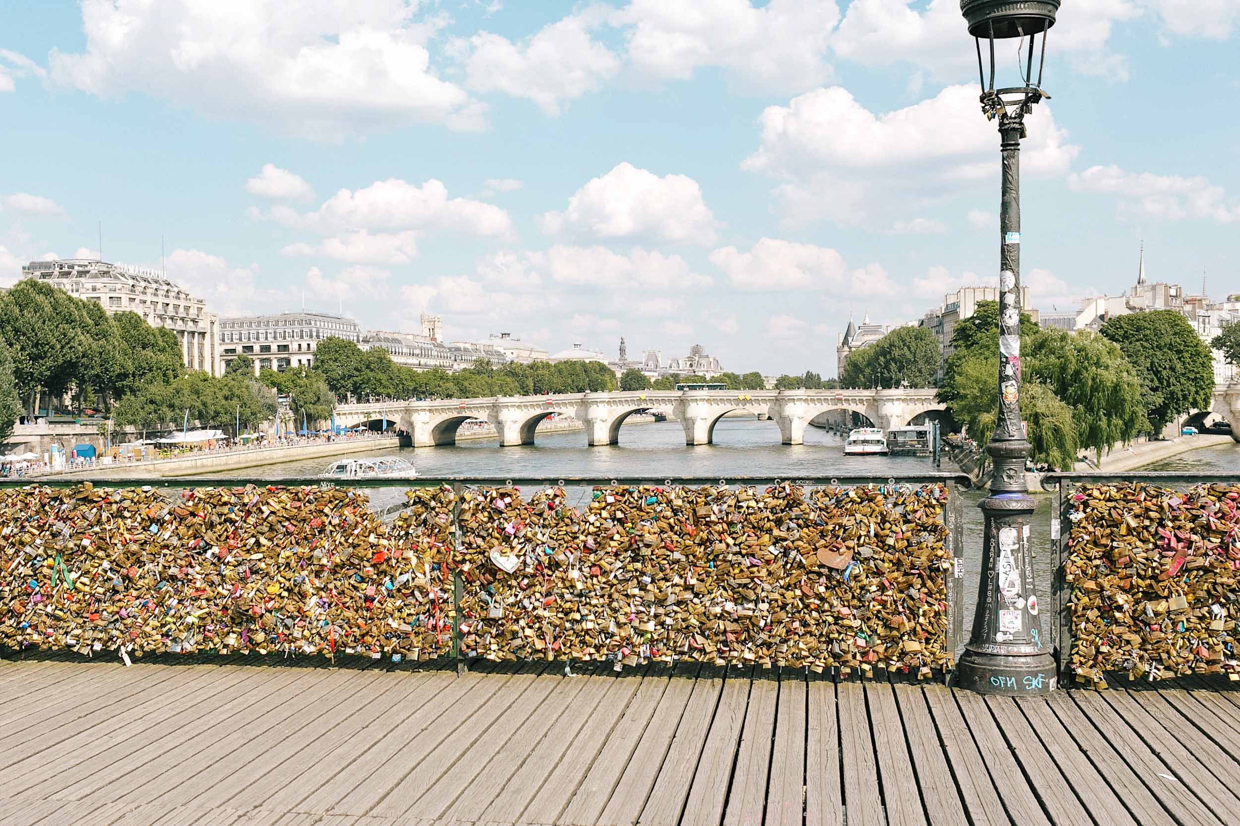 Pont Des Arts love locks bridge