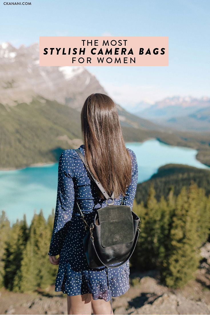 The most stylish camera bags for women. A guide to the best leather camera bag, crossbody camera bag, camera backpack, mirrorless camera bag, and more. #camerabag #travel #fashion