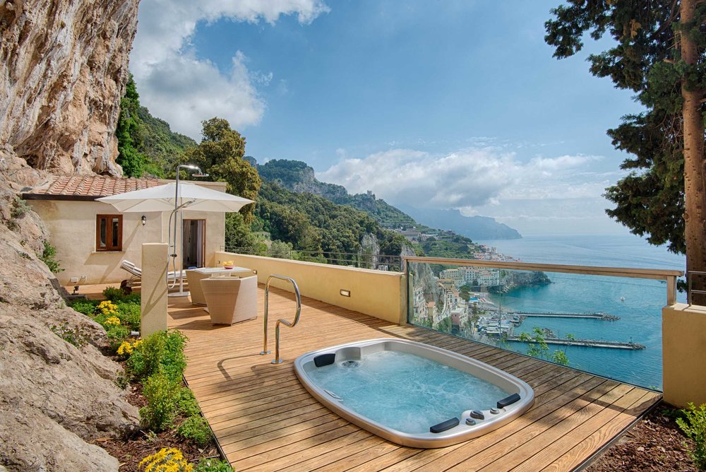 A beautiful private pool at NH Collection Grand Hotel Convento di Amalfi in Amalfi