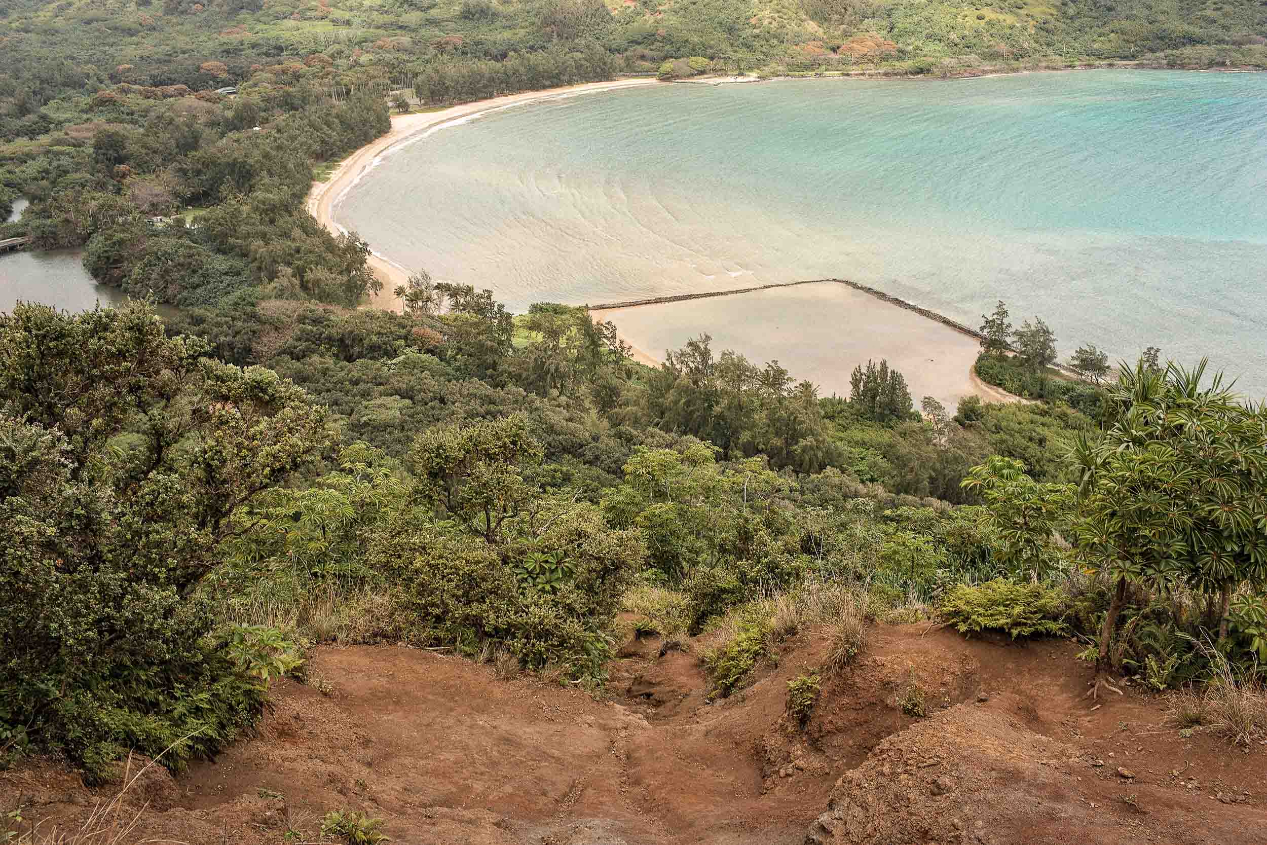 Hiking Crouching Lion involves a lot of loose dirt and rocks. Be extremely careful