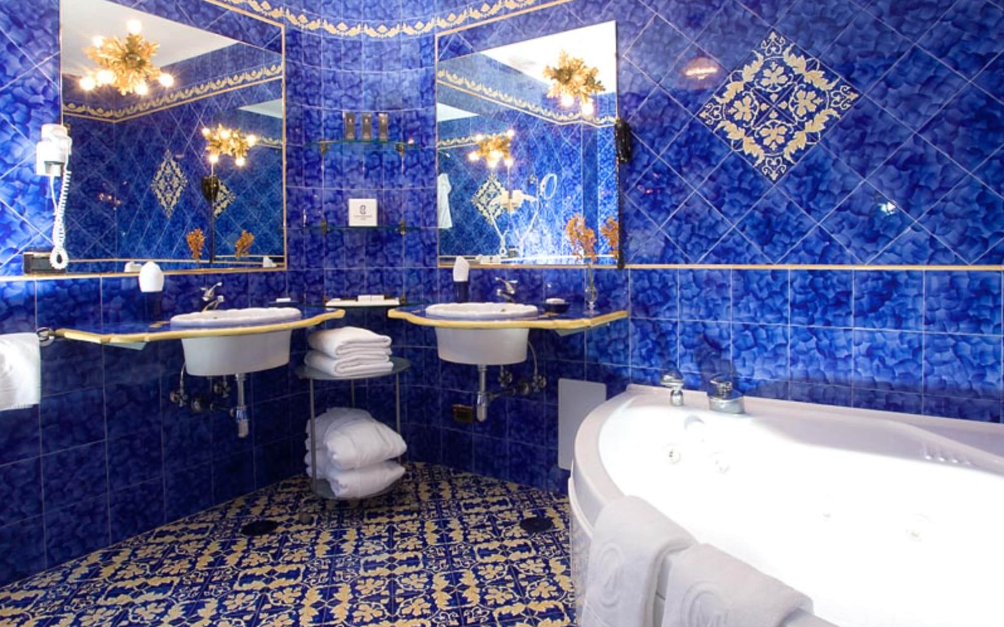 A bathroom at Casa Morgano luxury hotel