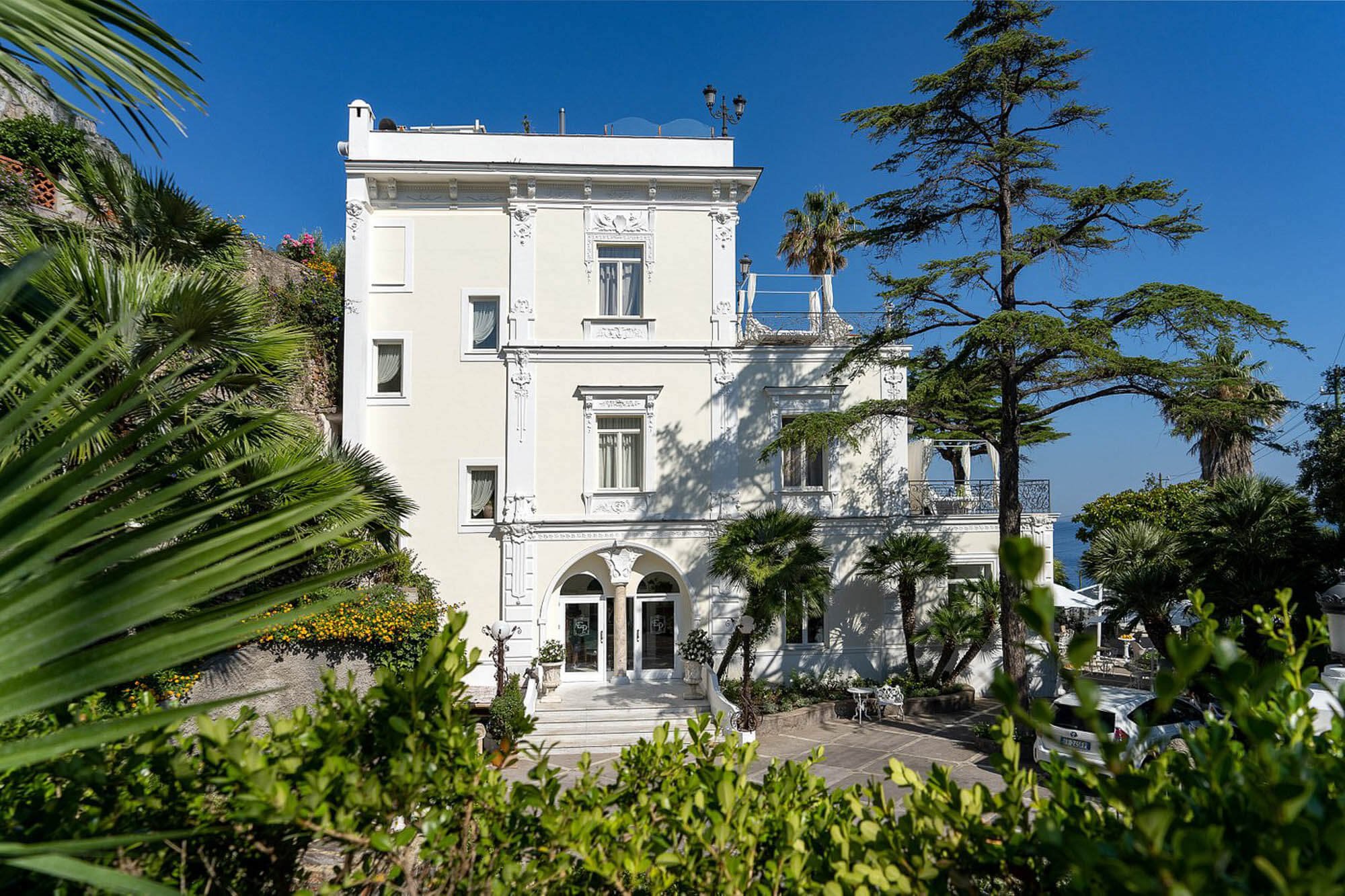 ckanani-where-to-stay-in-capri-excelsior-parco8.jpg