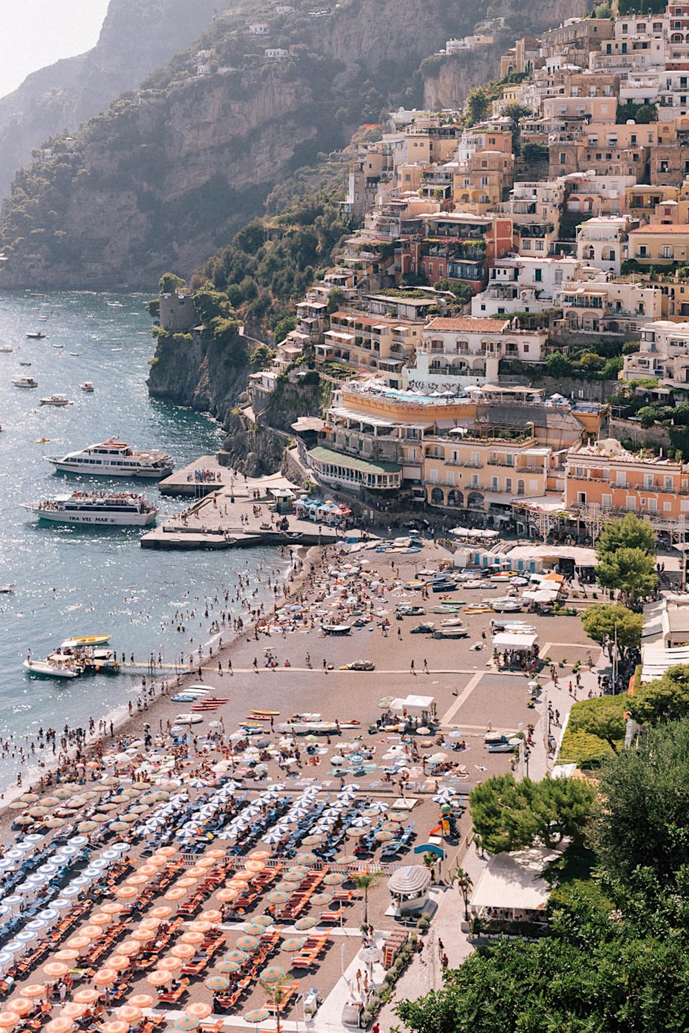 The best beaches in Positano (Spiagge Positano): Spiaggia Grande Positano, the main Positano beach