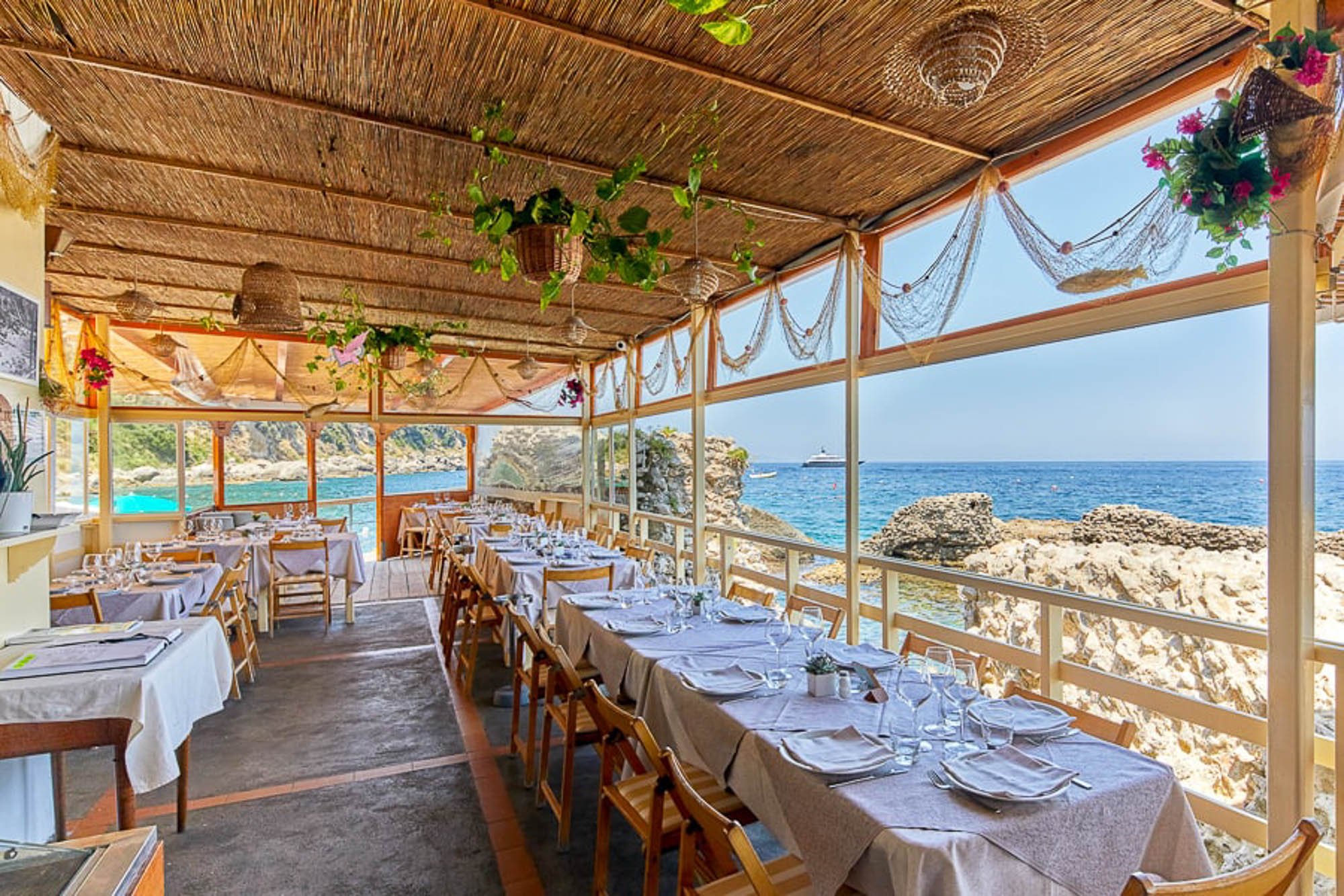Attached is Restaurant Bagni Tiberio, a casual seaside venue open daily for lunch. If you’re in the mood for something small, there’s also a separate snack bar.