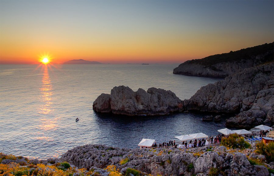 The sun shines longer in Il Faro than anywhere else on the island of Capri. The sunset from here is spectacular, making it a great spot for a sunset aperitivo!