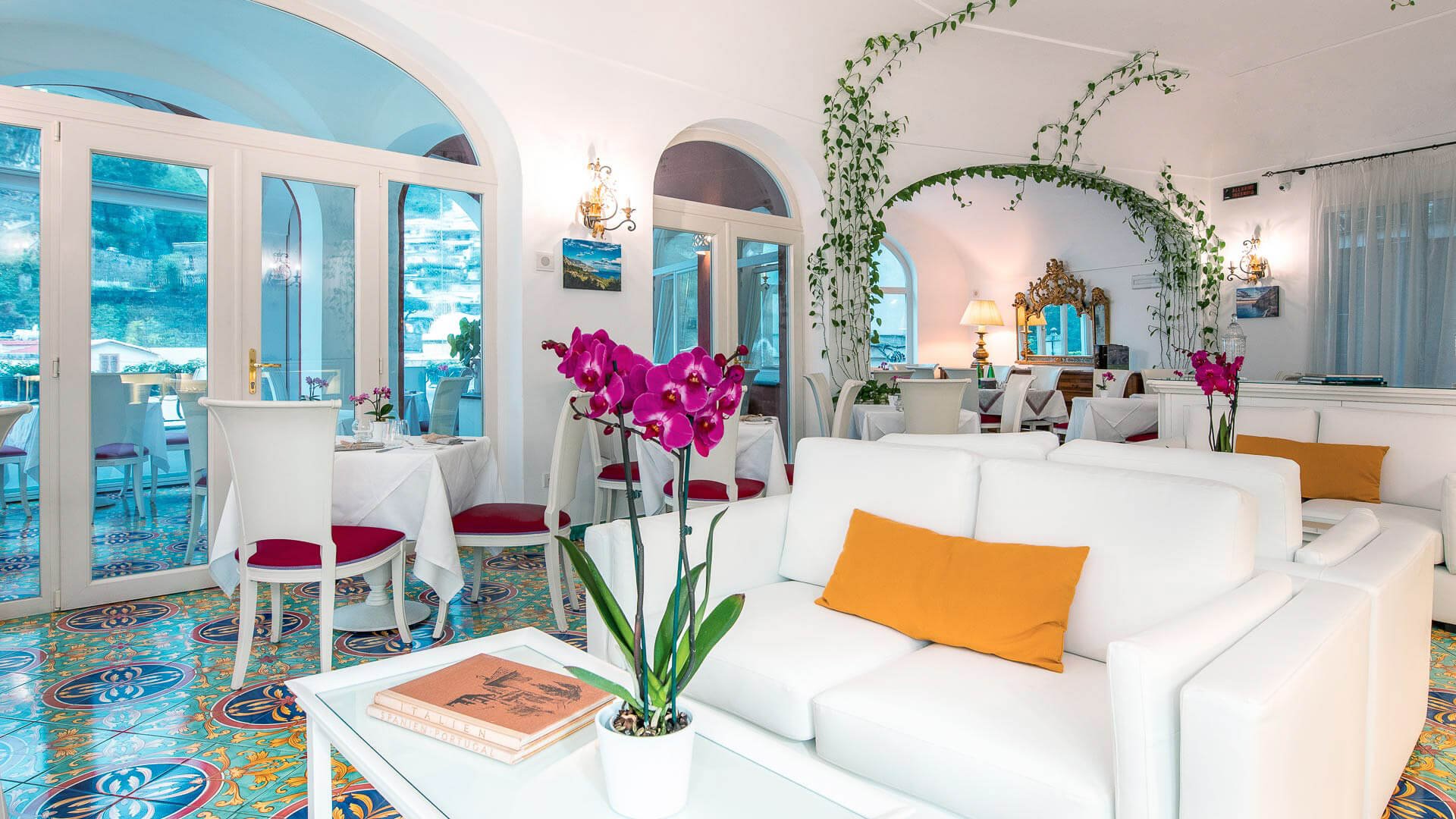 Ristorante d’Aiello, a Positano restaurant, is located inside Hotel Savoia, is gorgeous, and centrally located.