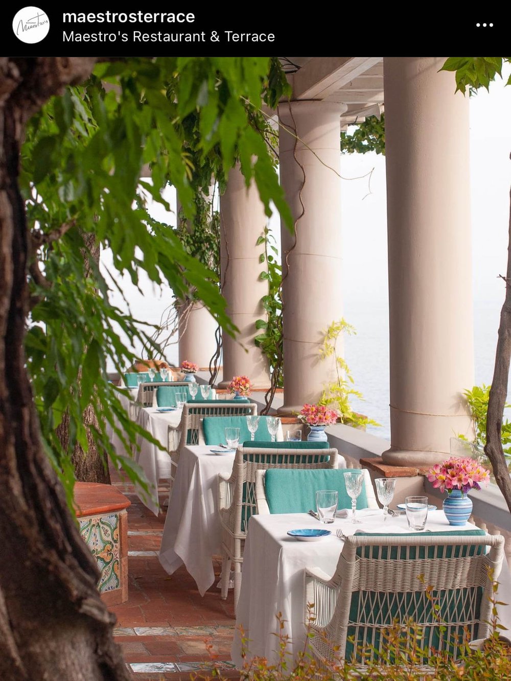 Maestro's is situated on a vine-covered open terrace with unreal panoramic views of the sea and of Positano
