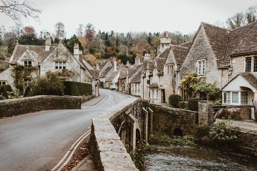 One of the best things to do in London is to take a day trip to the Cotswolds to see the British countryside