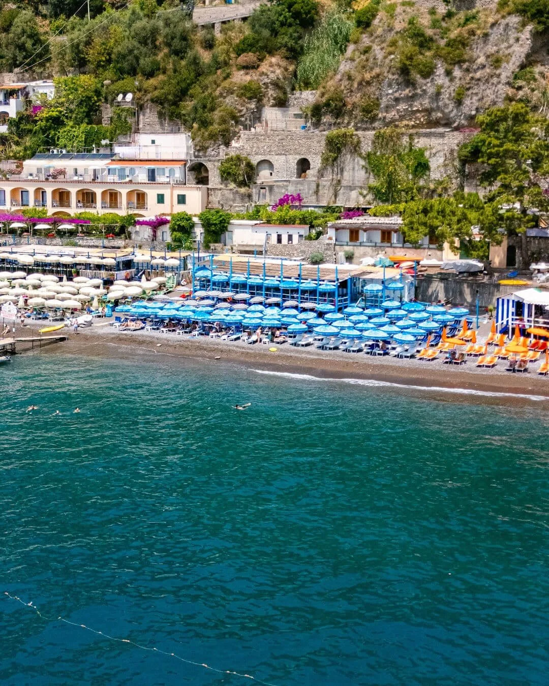 ckanani-beaches-in-positano-beach-clubs3-1.jpg