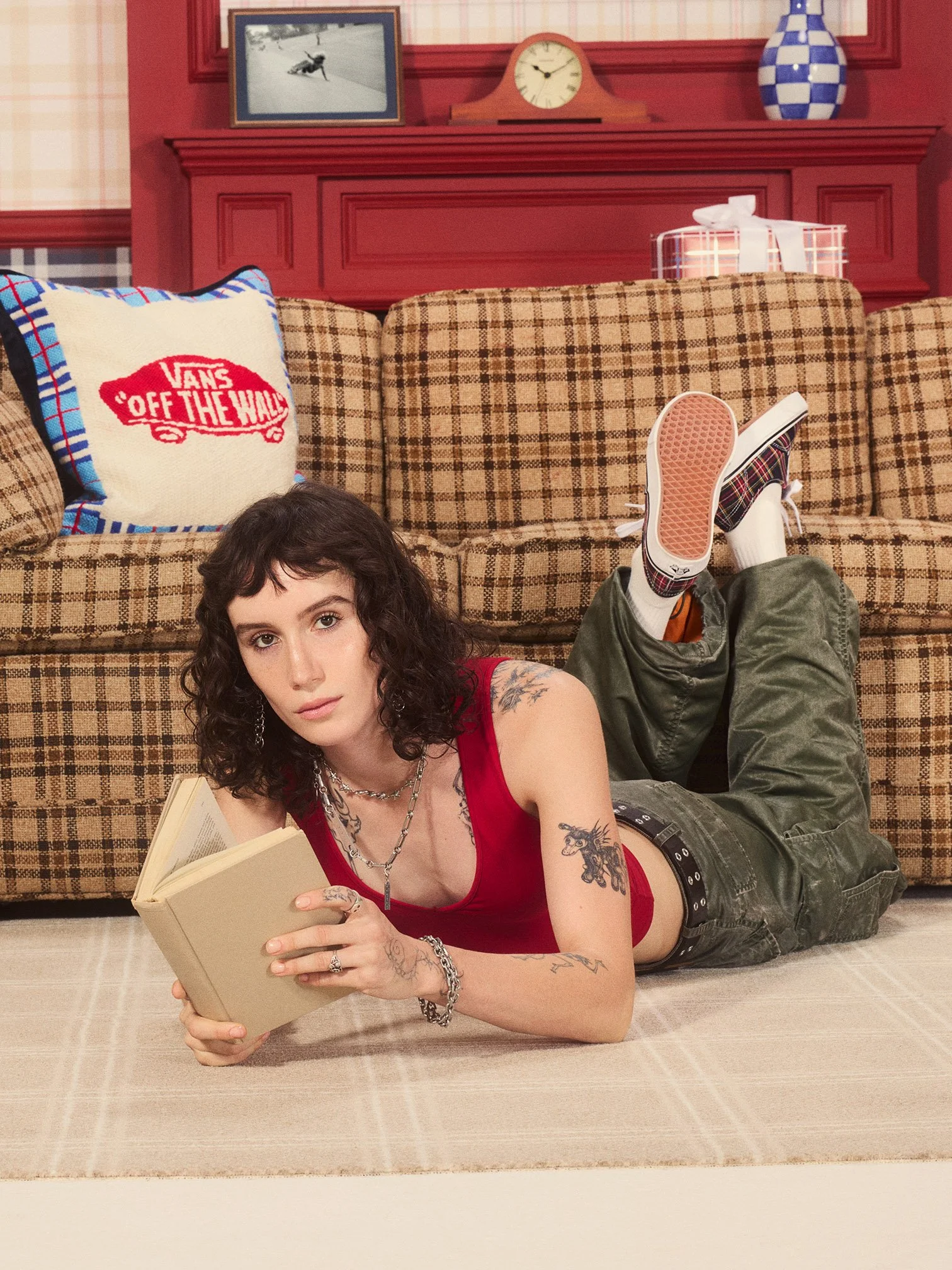 25-07 3279-11C DBG_VAN LIVING ROOM EFRON 01_SRGB300.jpg