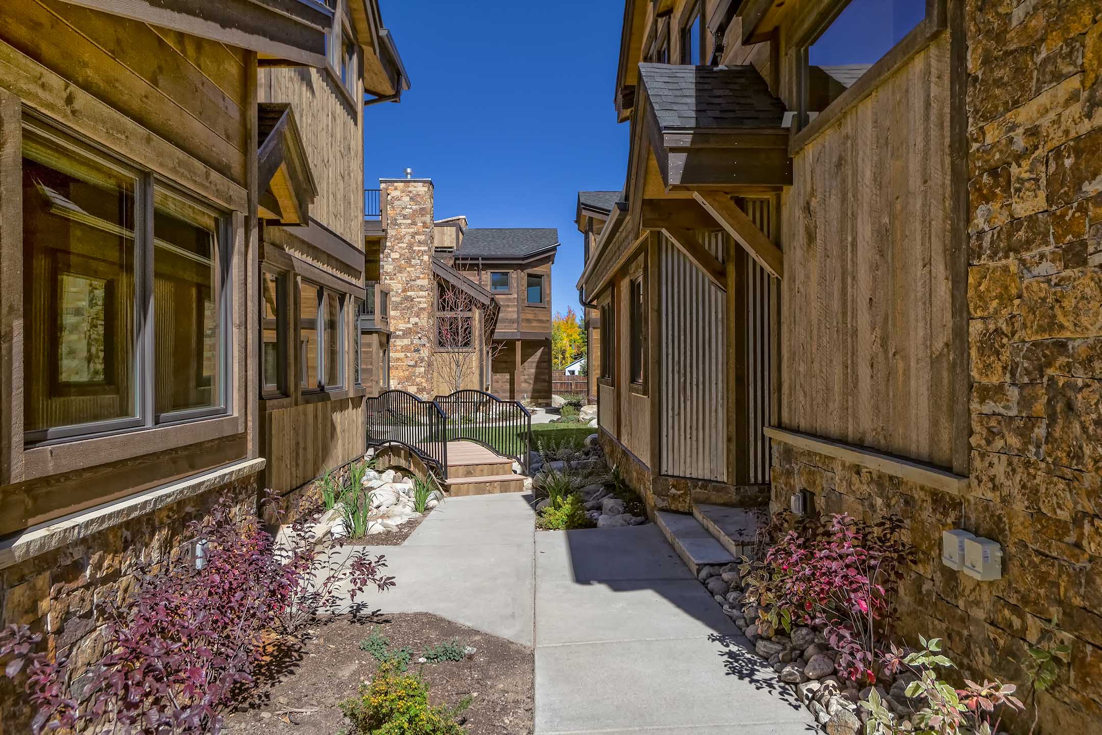 Courtyard1Web.jpg