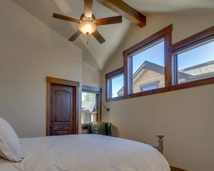 Ridgeview Court 04.jpg
