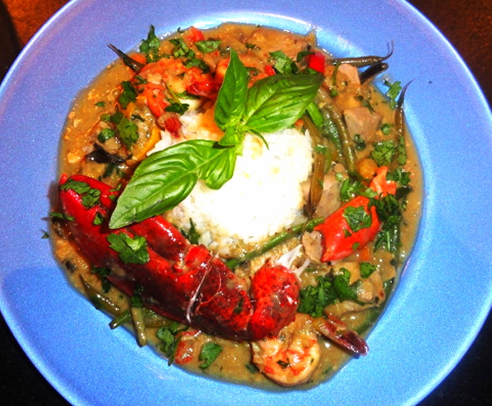 Shellfish Thai red curry with vegetables and basil, jasmine rice