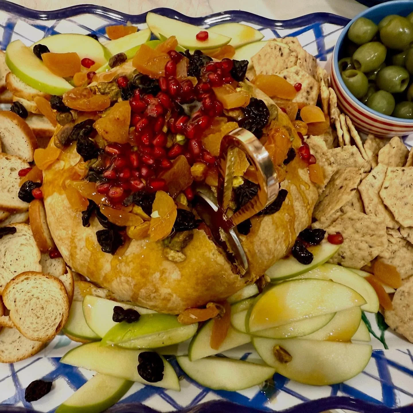 Baked brie en croute…bring on the Fall Vibes! #bluaubergine #fabulousfood #catering #privatechef #cocktailparty