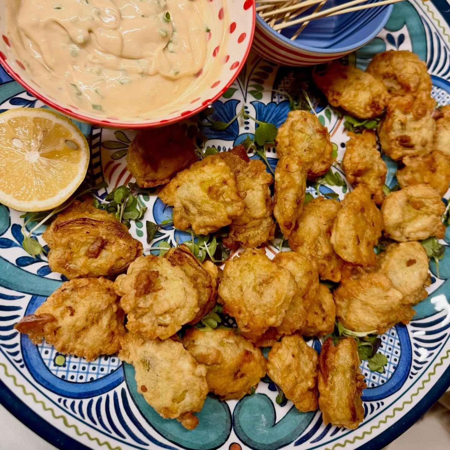 Fried artichoke hearts with herbed aioli dip. #bluauubergine #fabulousfood #catering #privatechef #cocktailparty