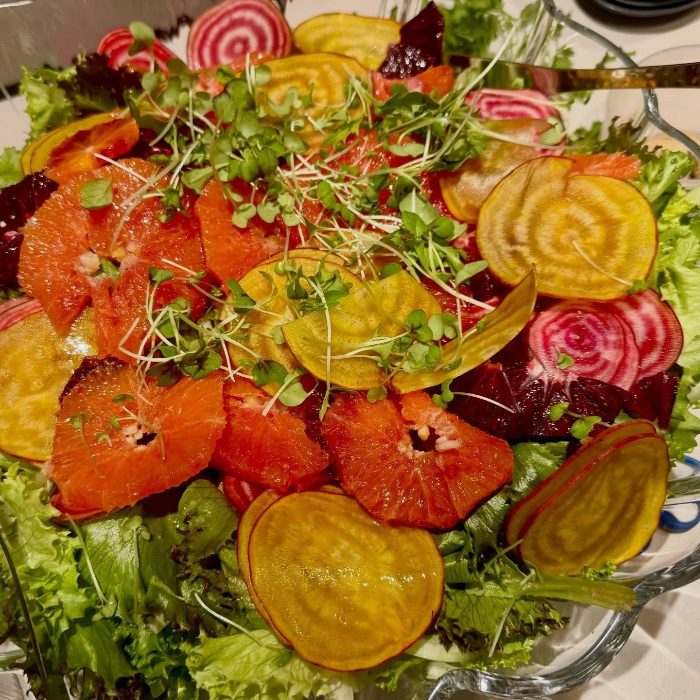 Sweet crispy greens with shaved beets and citrus, honey-citrus vinaigrette. #bluaubergine #fabulousfood #sedermeal #springsalad