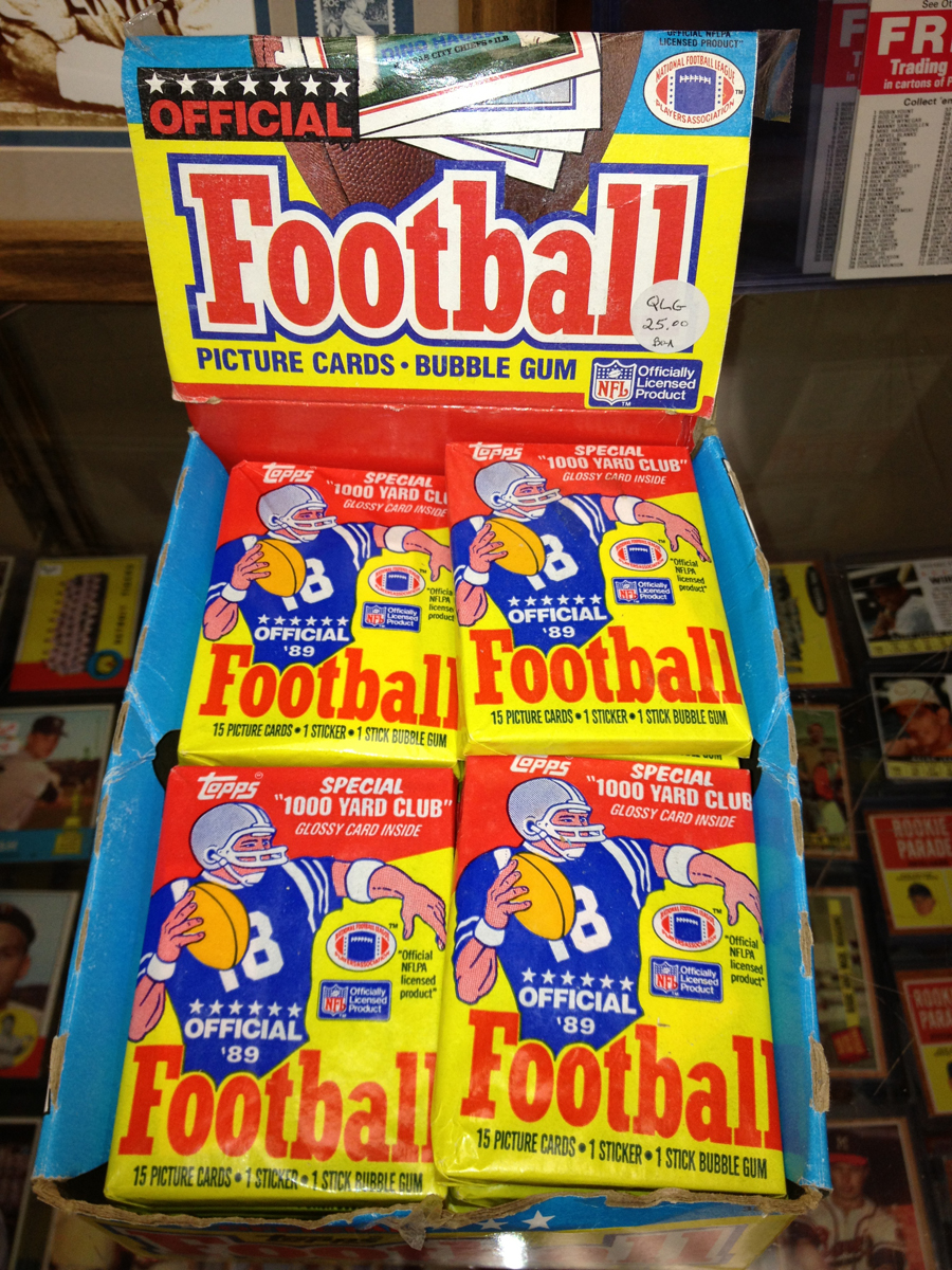 TOPPS Official 1989 Football Bubble Gum Packs