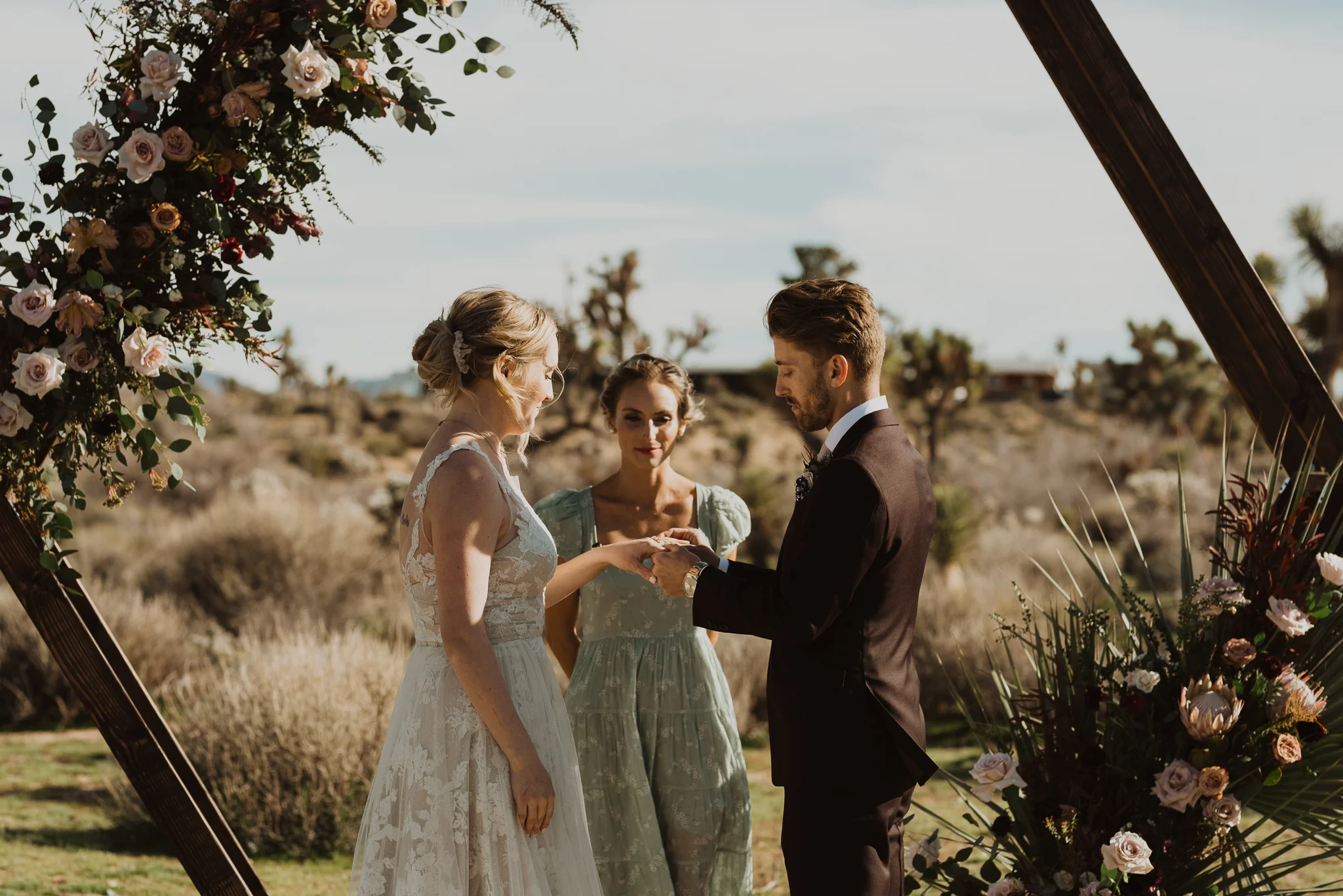 joshuatreenationalparkelopement-97.jpg