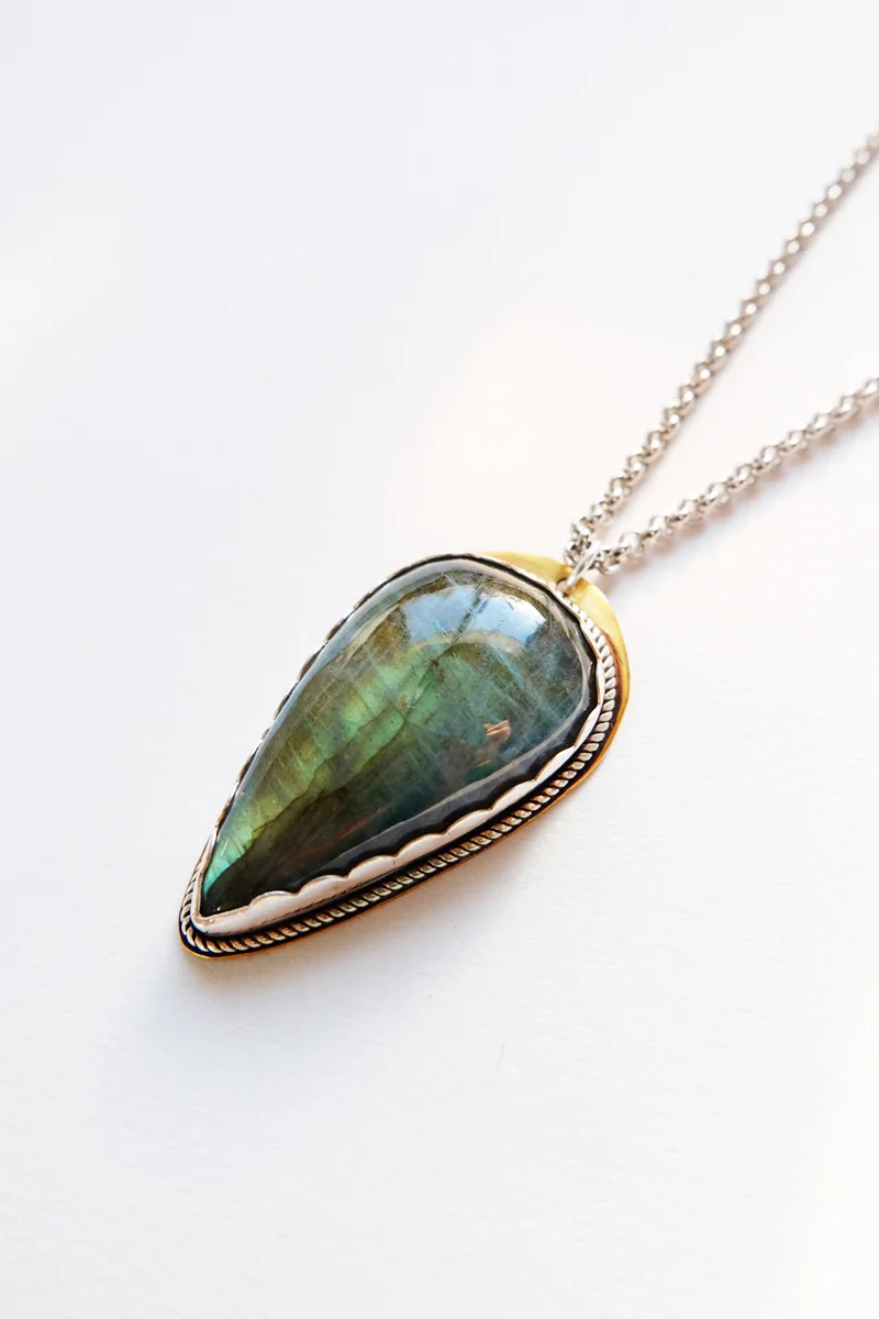 labradorite_1.jpg